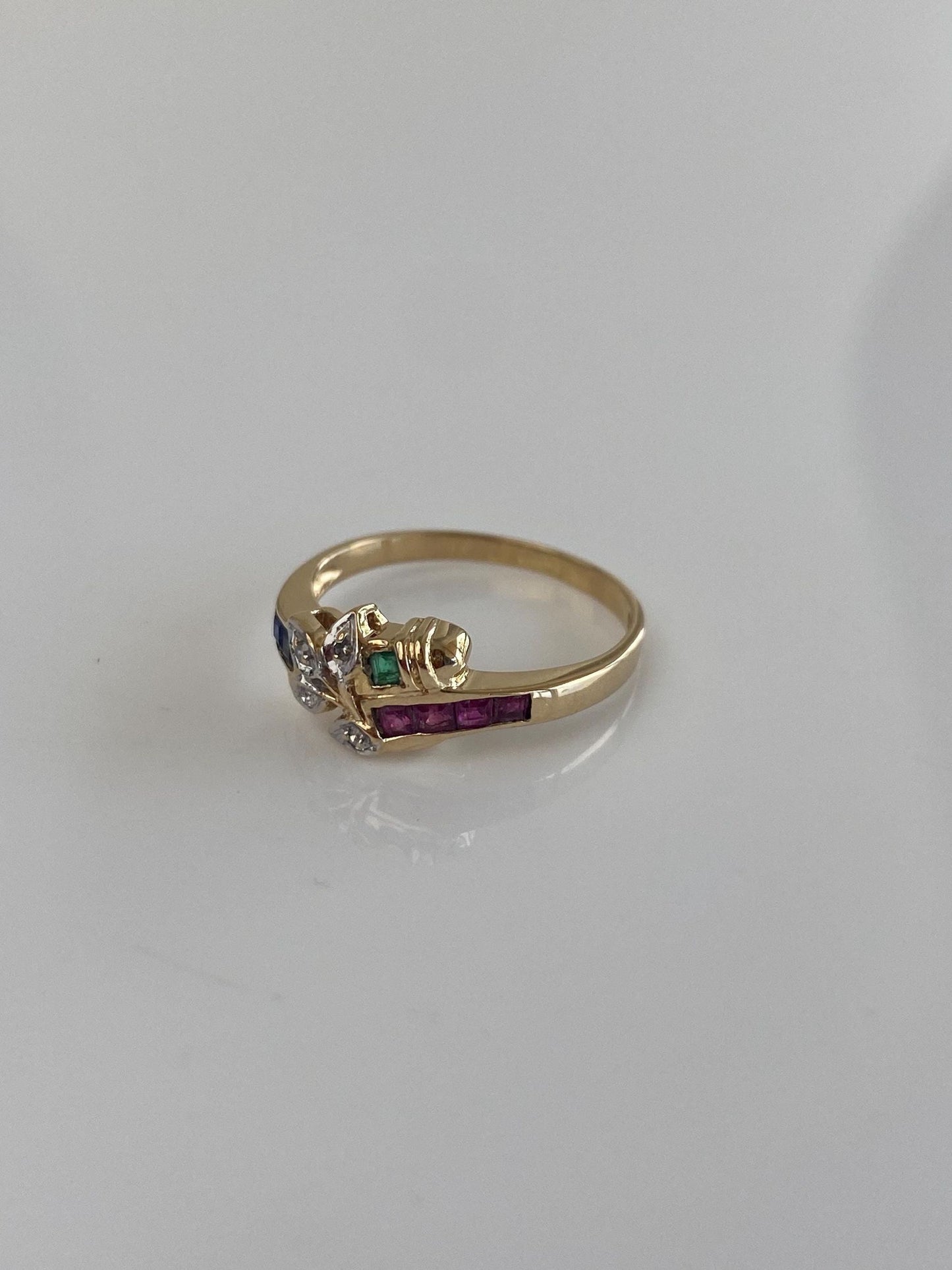 Vintage Solid 14k White & Yellow Gold Clear Sapphire Ruby Blue Spinel Emerald Ring - Size 5.25