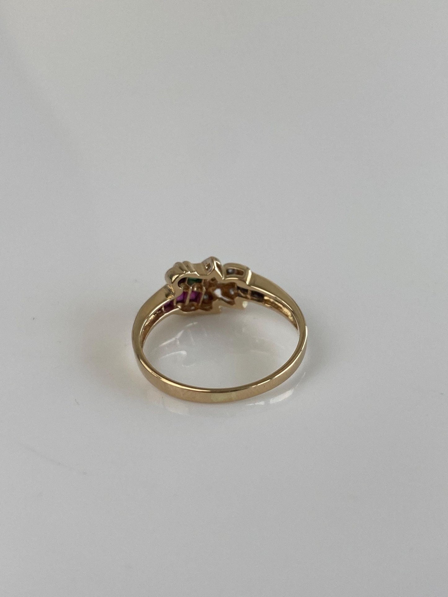 Vintage Solid 14k White & Yellow Gold Clear Sapphire Ruby Blue Spinel Emerald Ring - Size 5.25