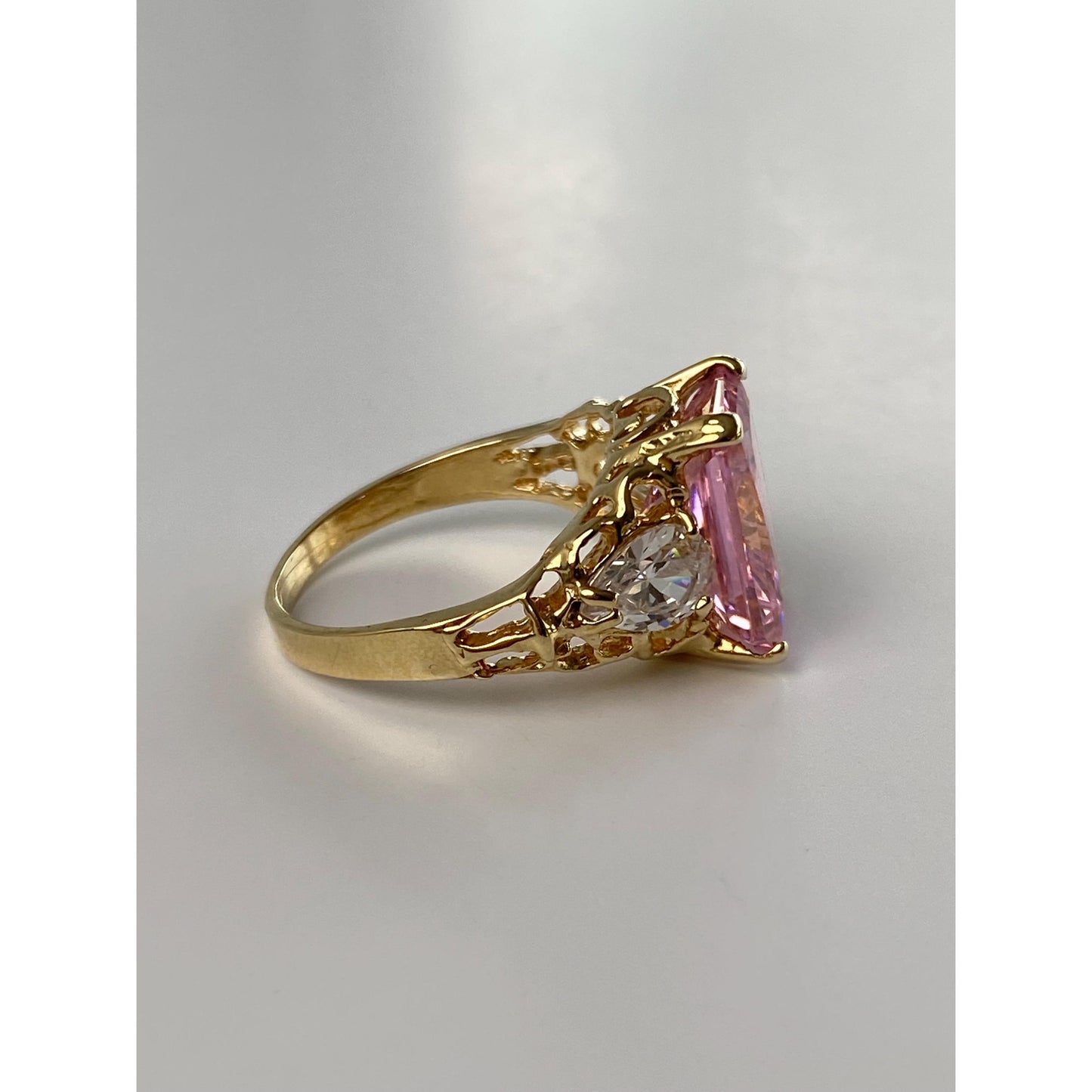 Vintage Solid 10k Yellow Gold Pink & Clear Cubic Zirconia Ring - Size 7.25