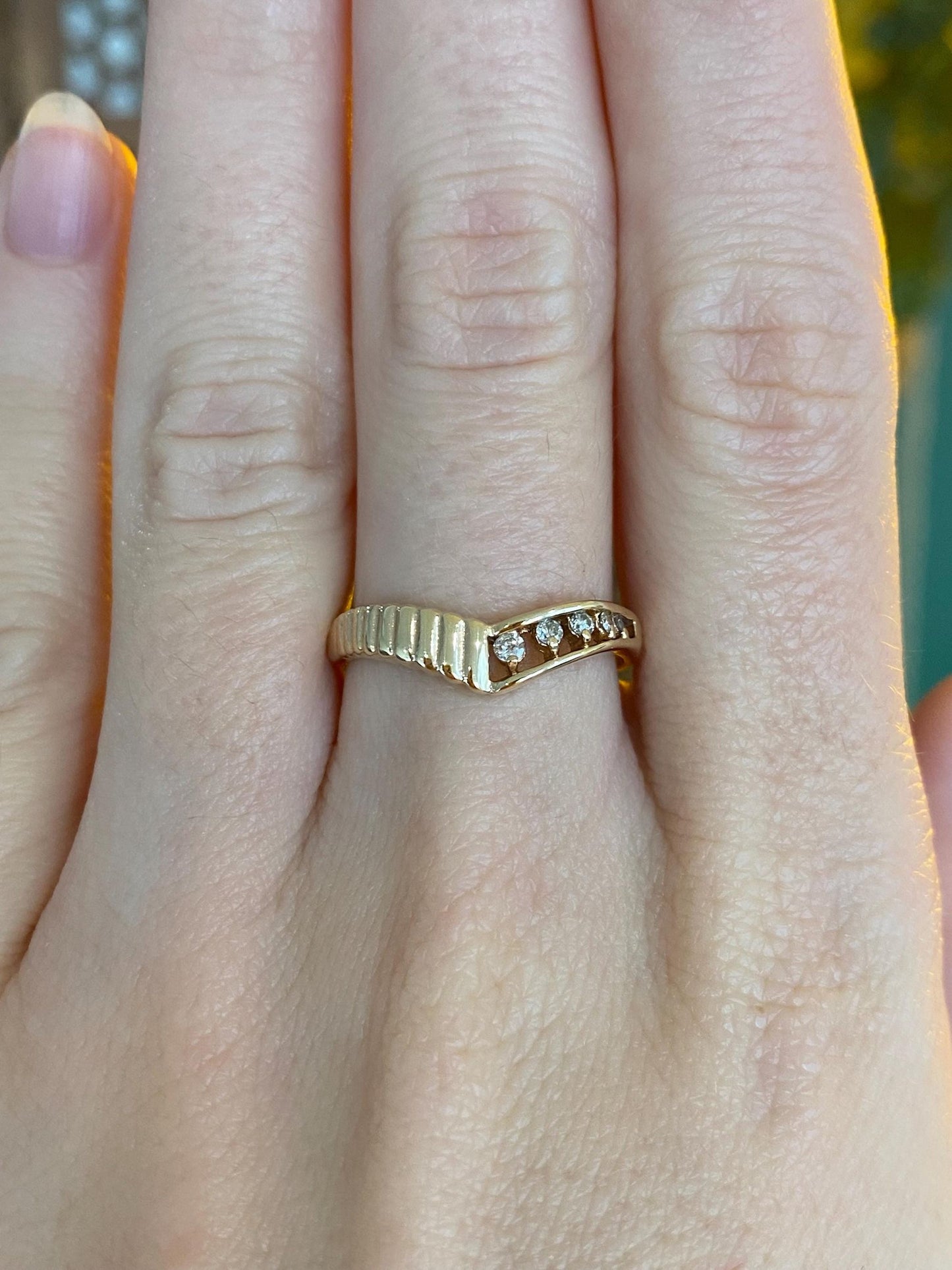 Vintage Solid 14k Yellow Gold Diamond Chevron Ring - Size 7.25