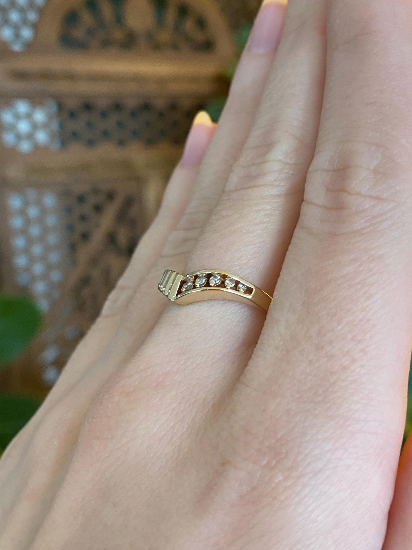 Vintage Solid 14k Yellow Gold Diamond Chevron Ring - Size 7.25