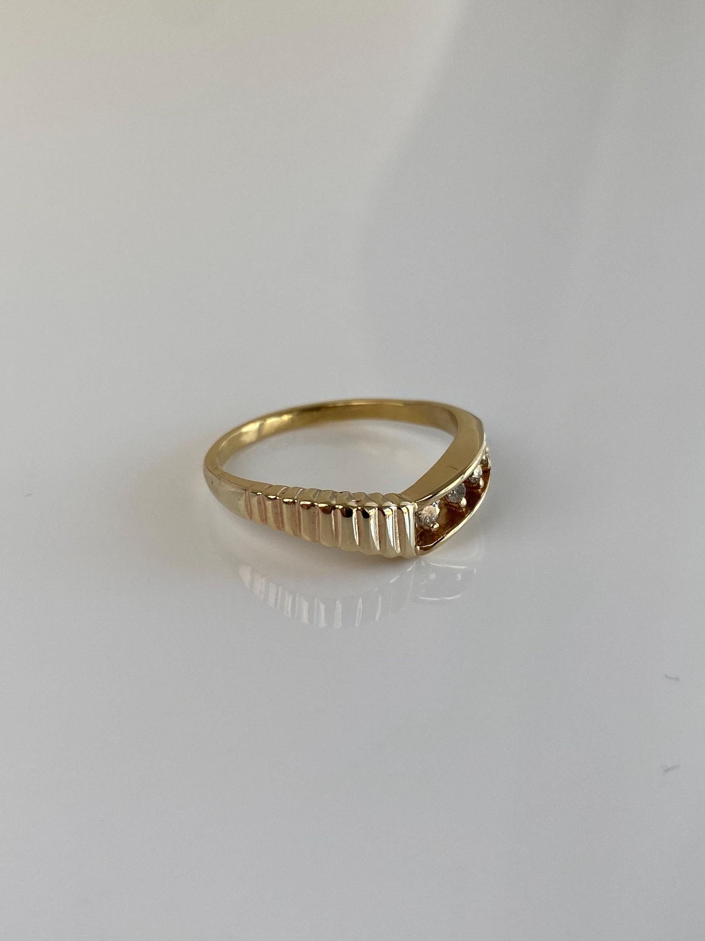 Vintage Solid 14k Yellow Gold Diamond Chevron Ring - Size 7.25