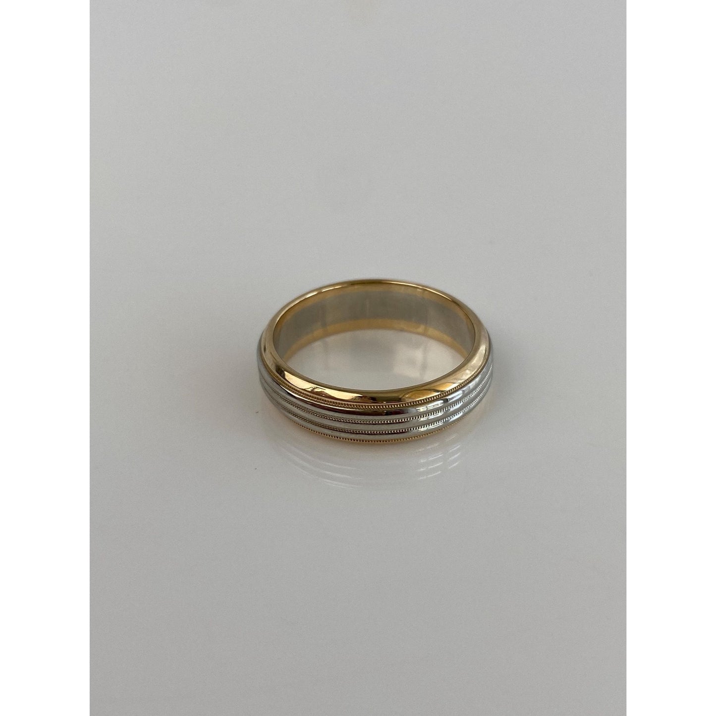 Vintage Solid 14k White & Yellow Gold Lined Ring Band - Size 8.25-8.5