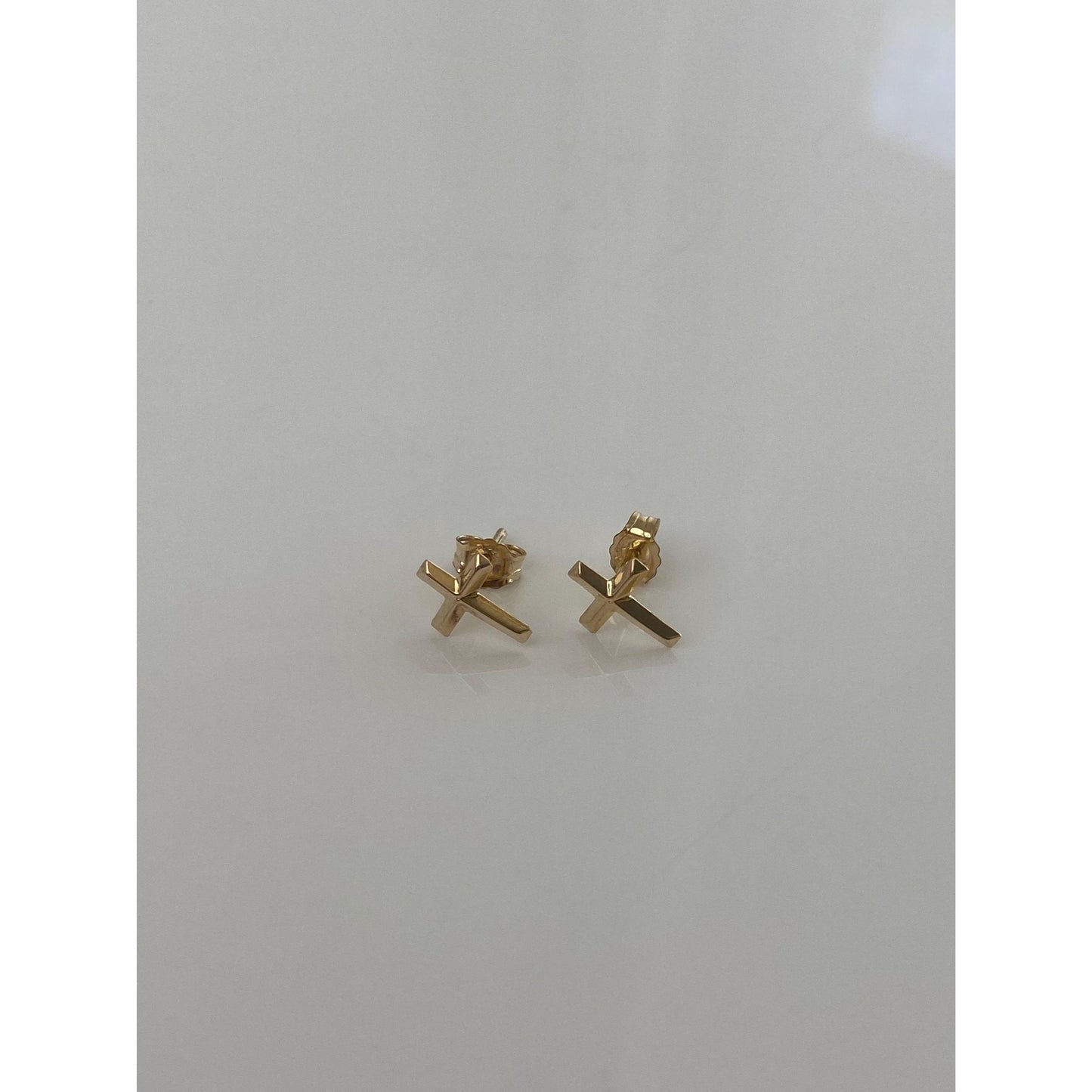Vintage Solid 14k Yellow Gold Cross Stud Earrings