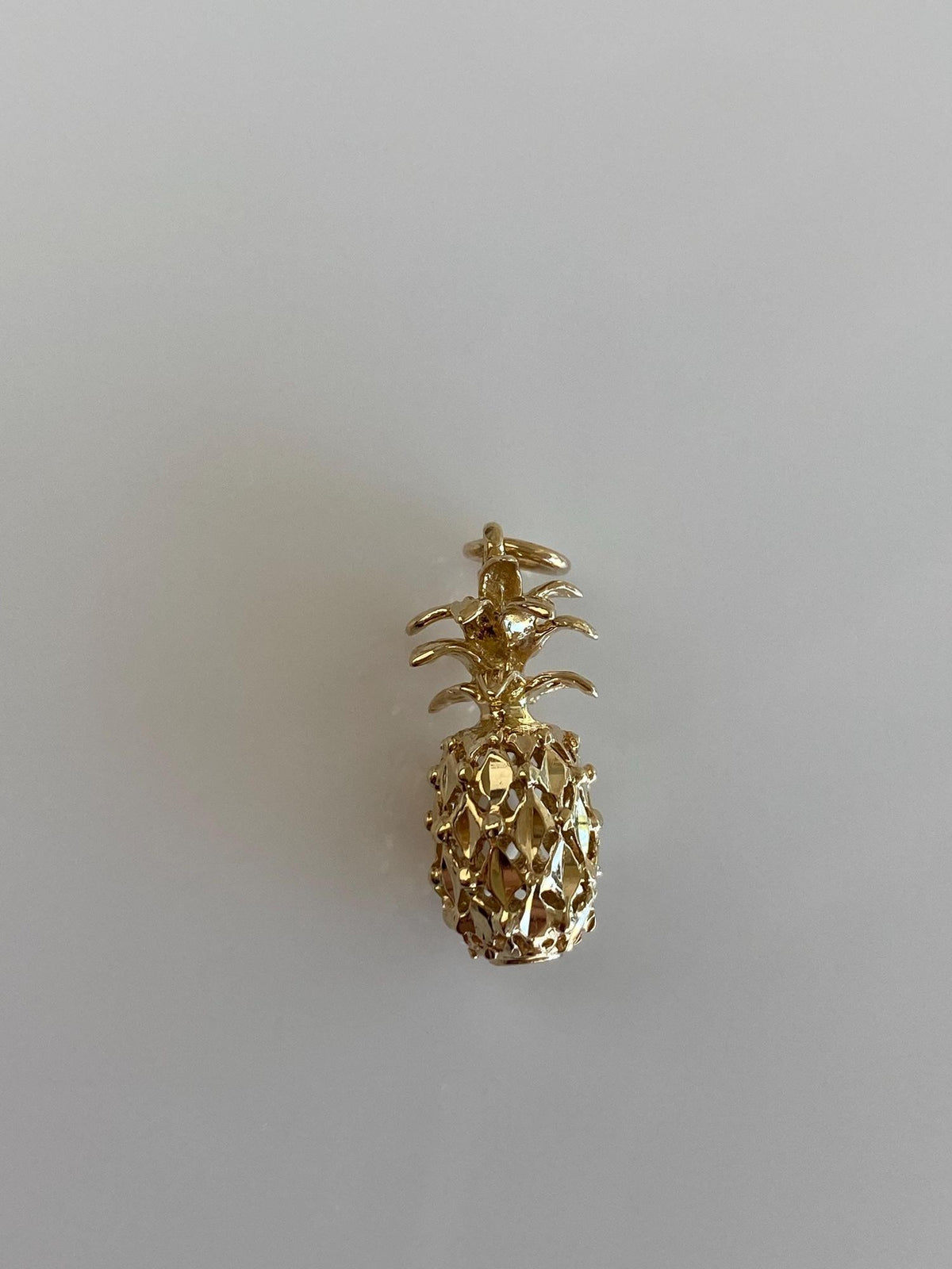 Vintage 14k Yellow Gold Diamond Cut Pineapple Charm
