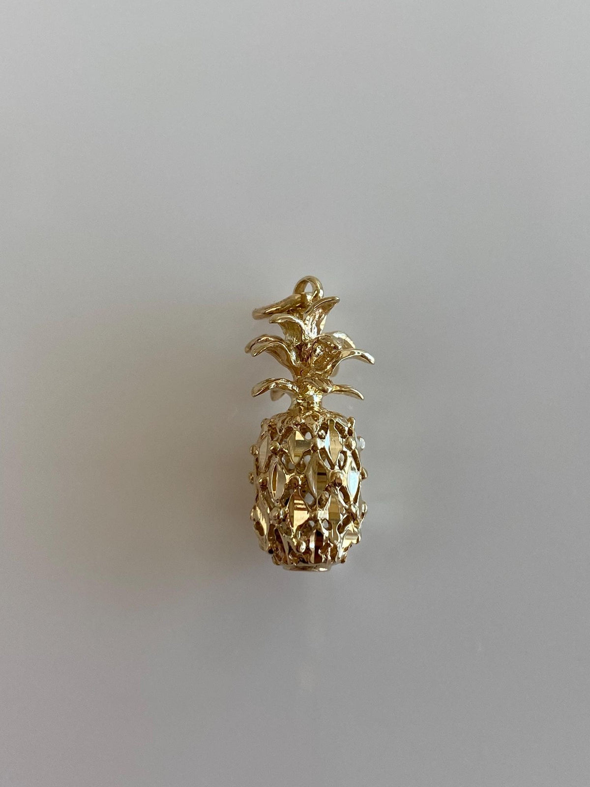 Vintage 14k Yellow Gold Diamond Cut Pineapple Charm