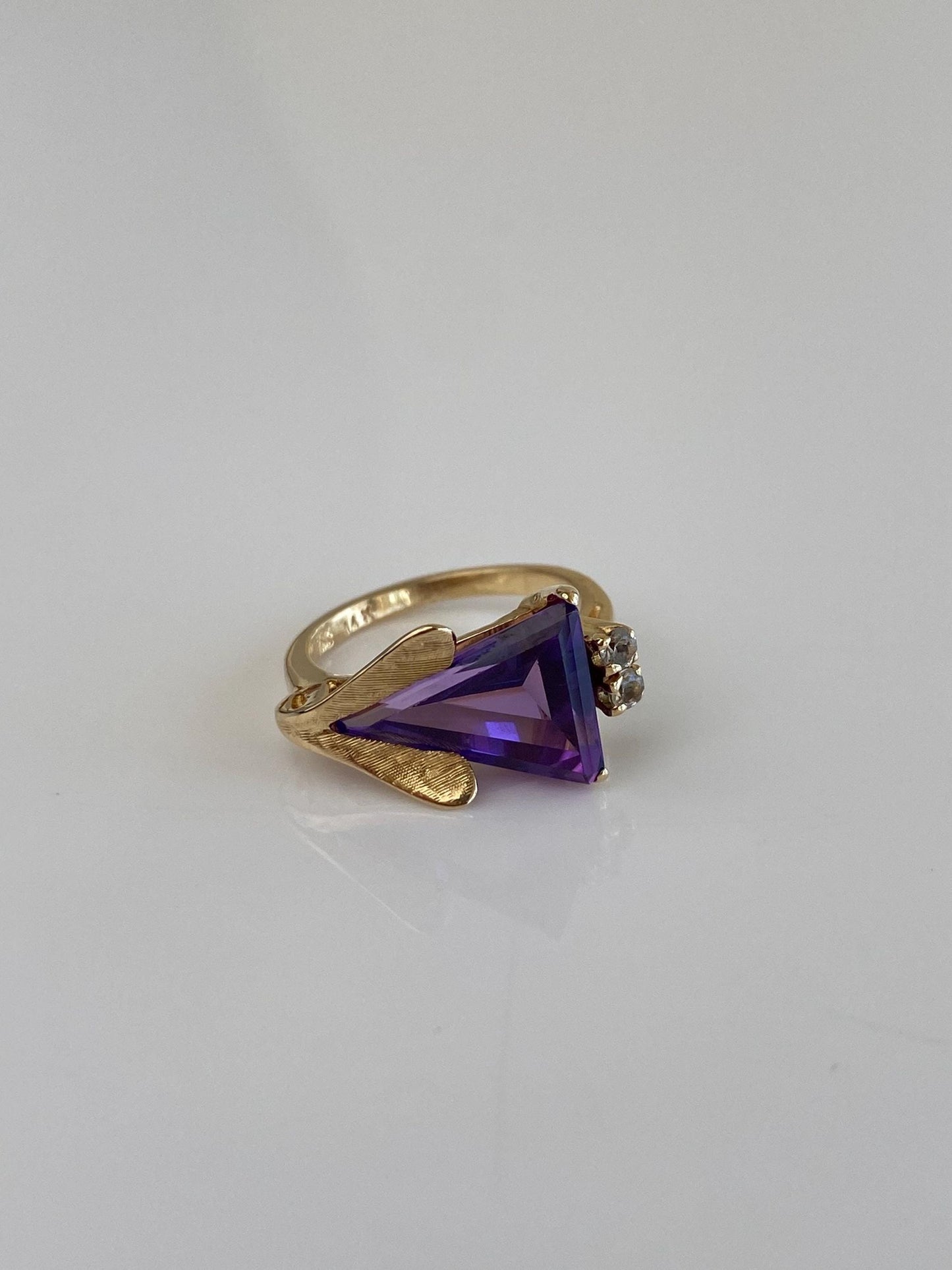 Vintage Solid 14k Yellow Gold Amethyst Clear Spinel Ring - Size 2.75
