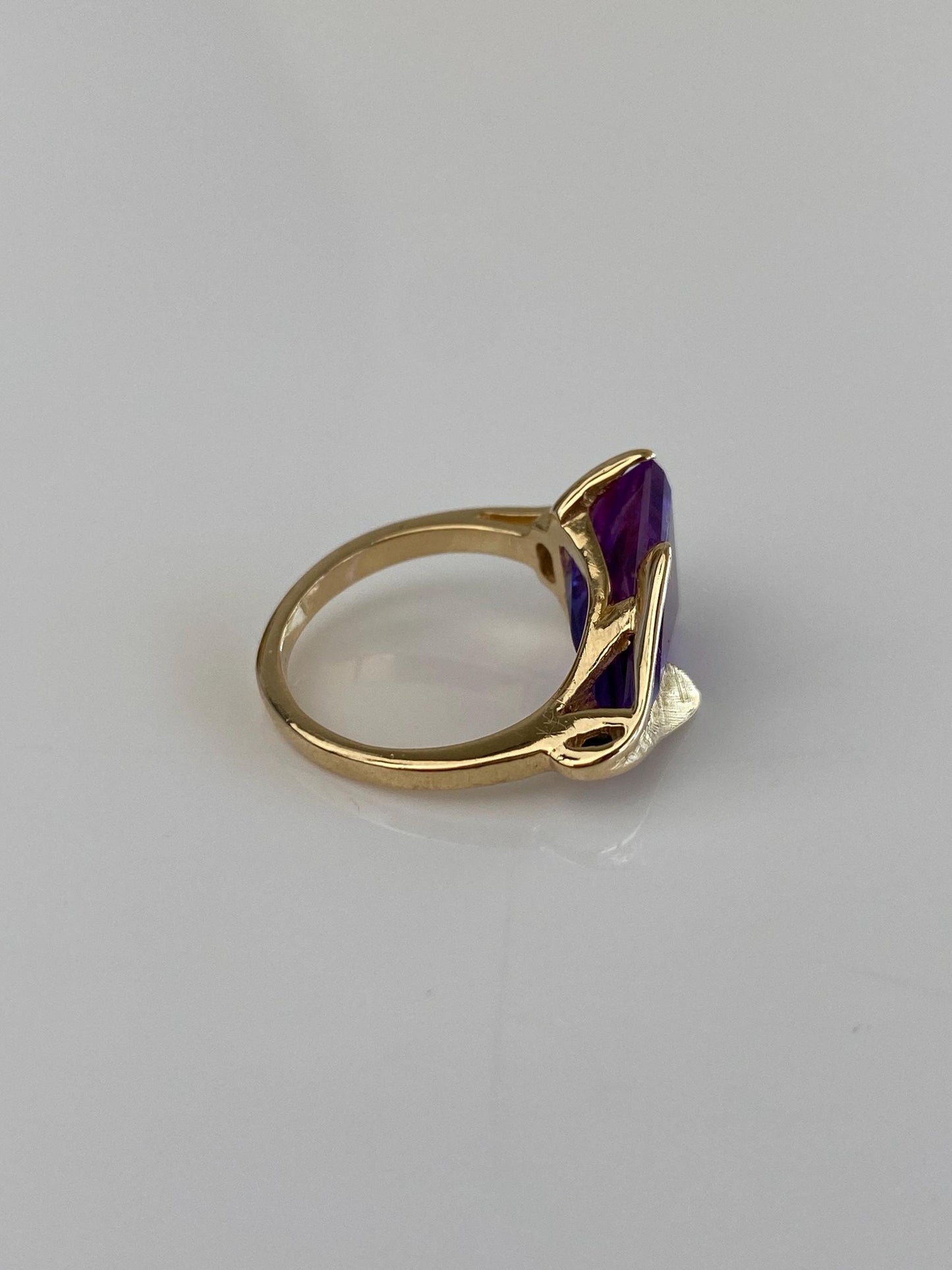 Vintage Solid 14k Yellow Gold Amethyst Clear Spinel Ring - Size 2.75
