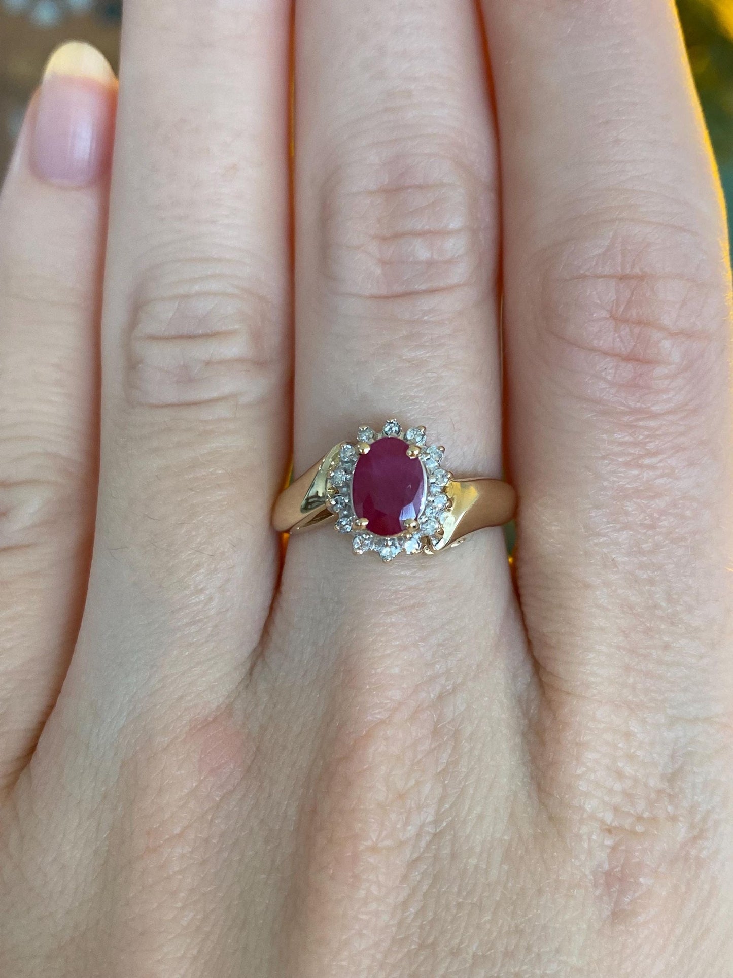 Vintage Solid 14k Yellow Gold Diamond Halo Ruby Twist Ring - Size 6.75