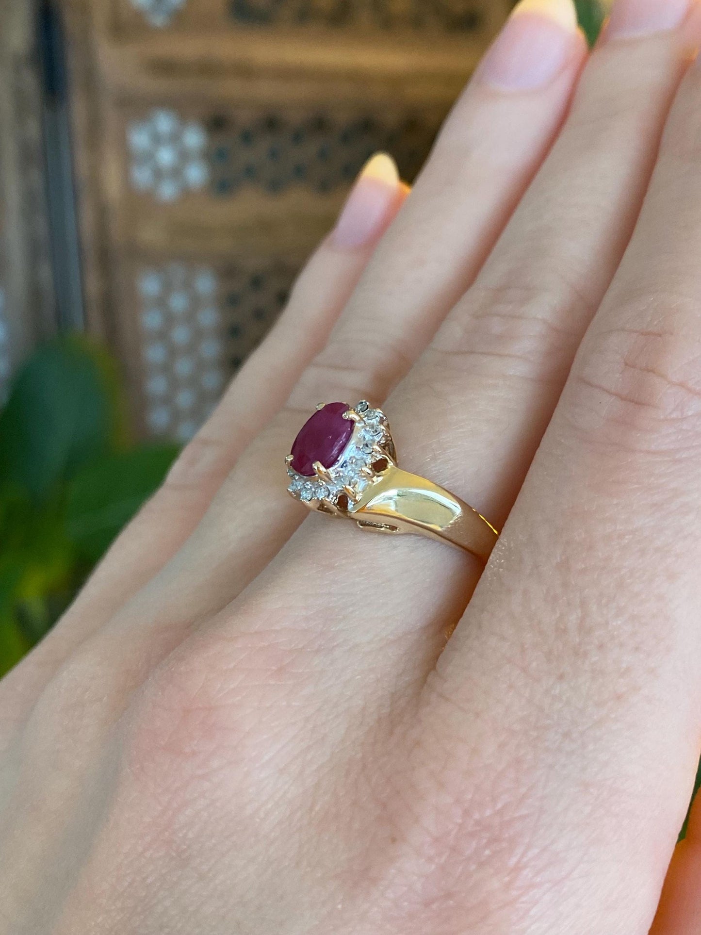 Vintage Solid 14k Yellow Gold Diamond Halo Ruby Twist Ring - Size 6.75