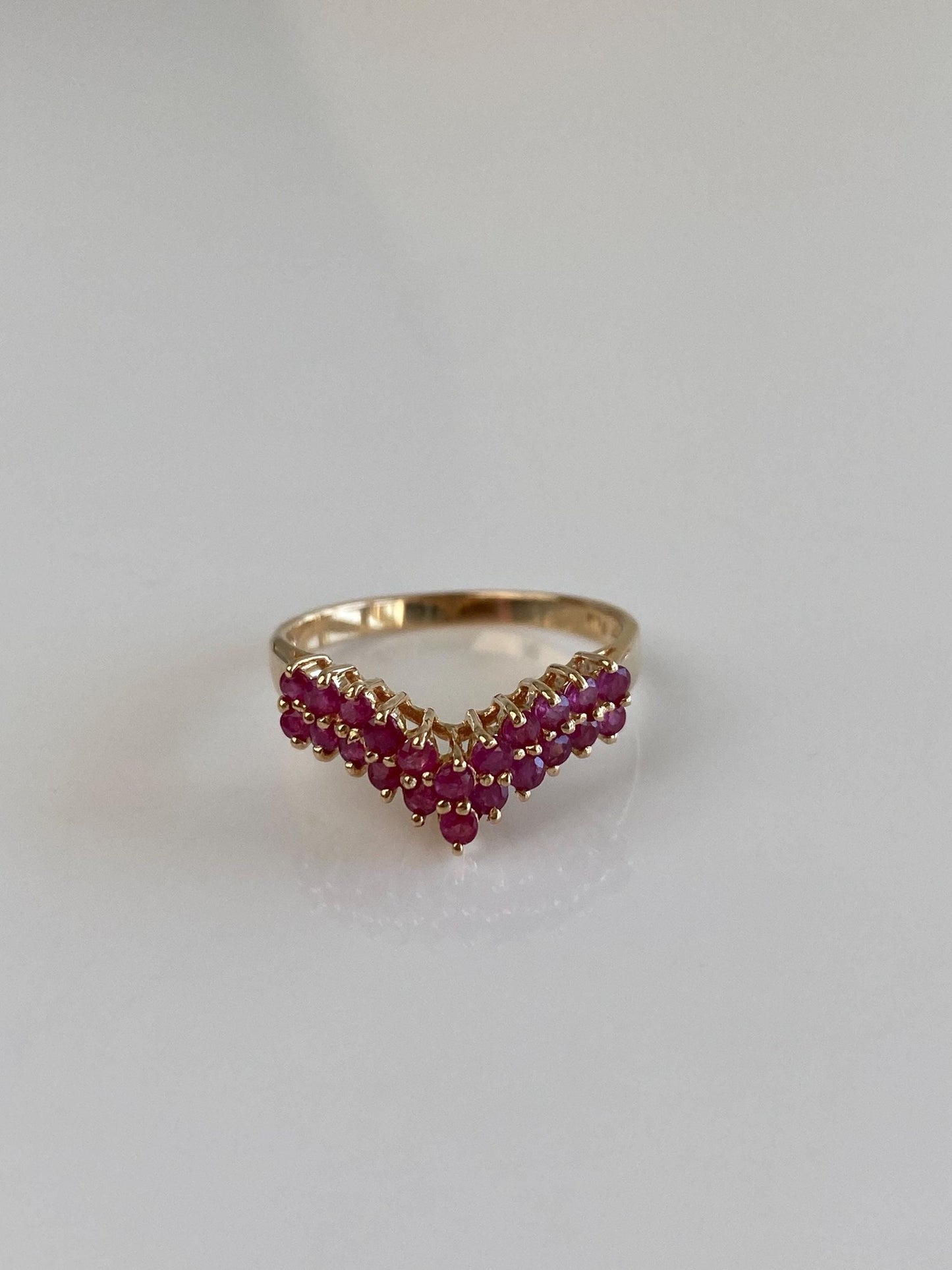 Vintage Solid 14k Yellow Gold Ruby Rows Chevron Ring - Size 6.5