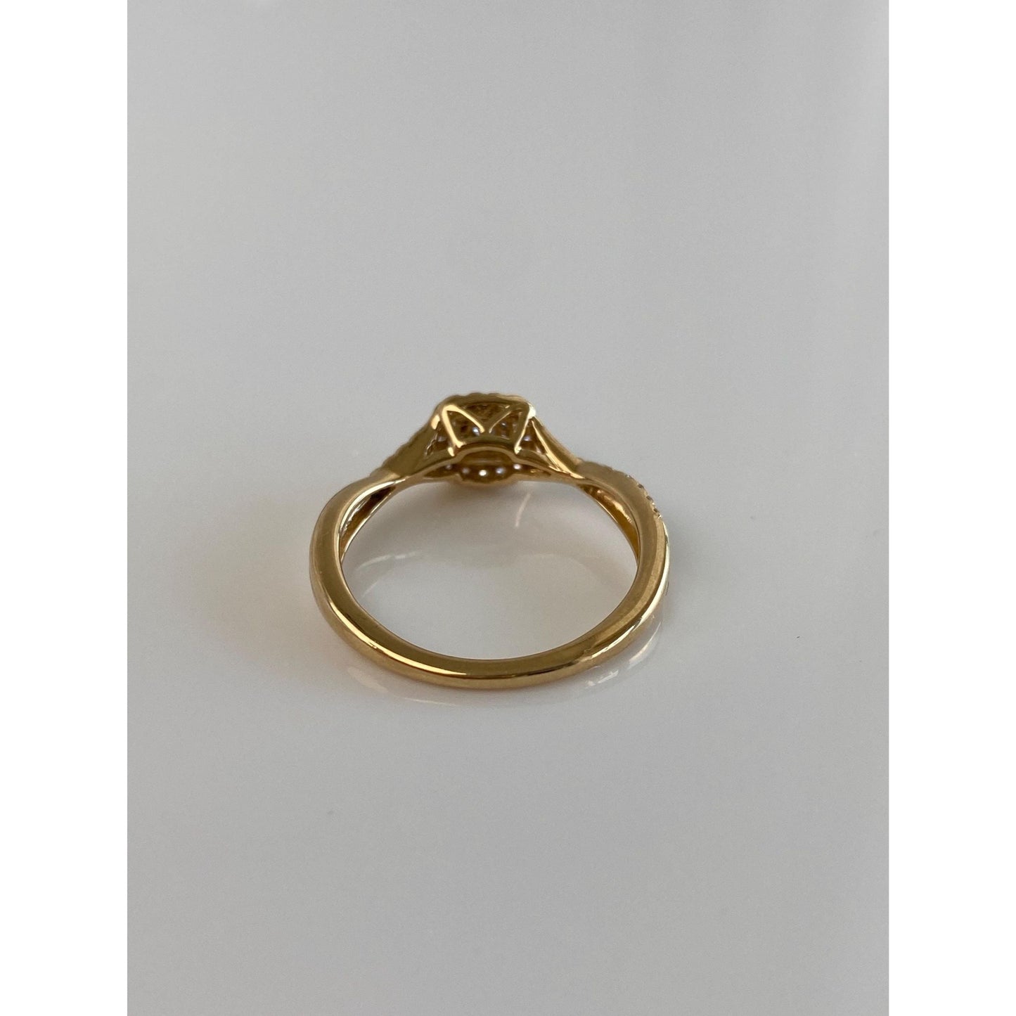 Vintage Solid 14k Yellow Gold Diamond Twist Ring - Size 6.75