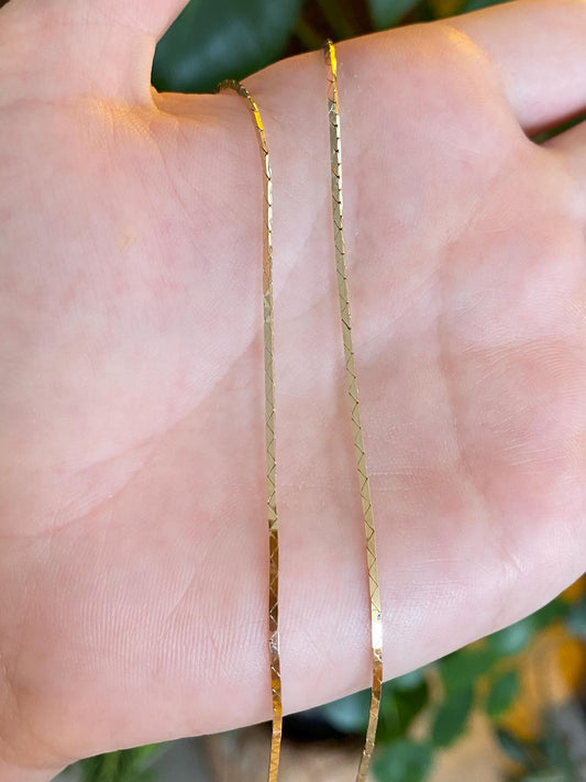 Vintage Solid 14k Yellow Gold Triangle Link Chain Necklace - 18 inches