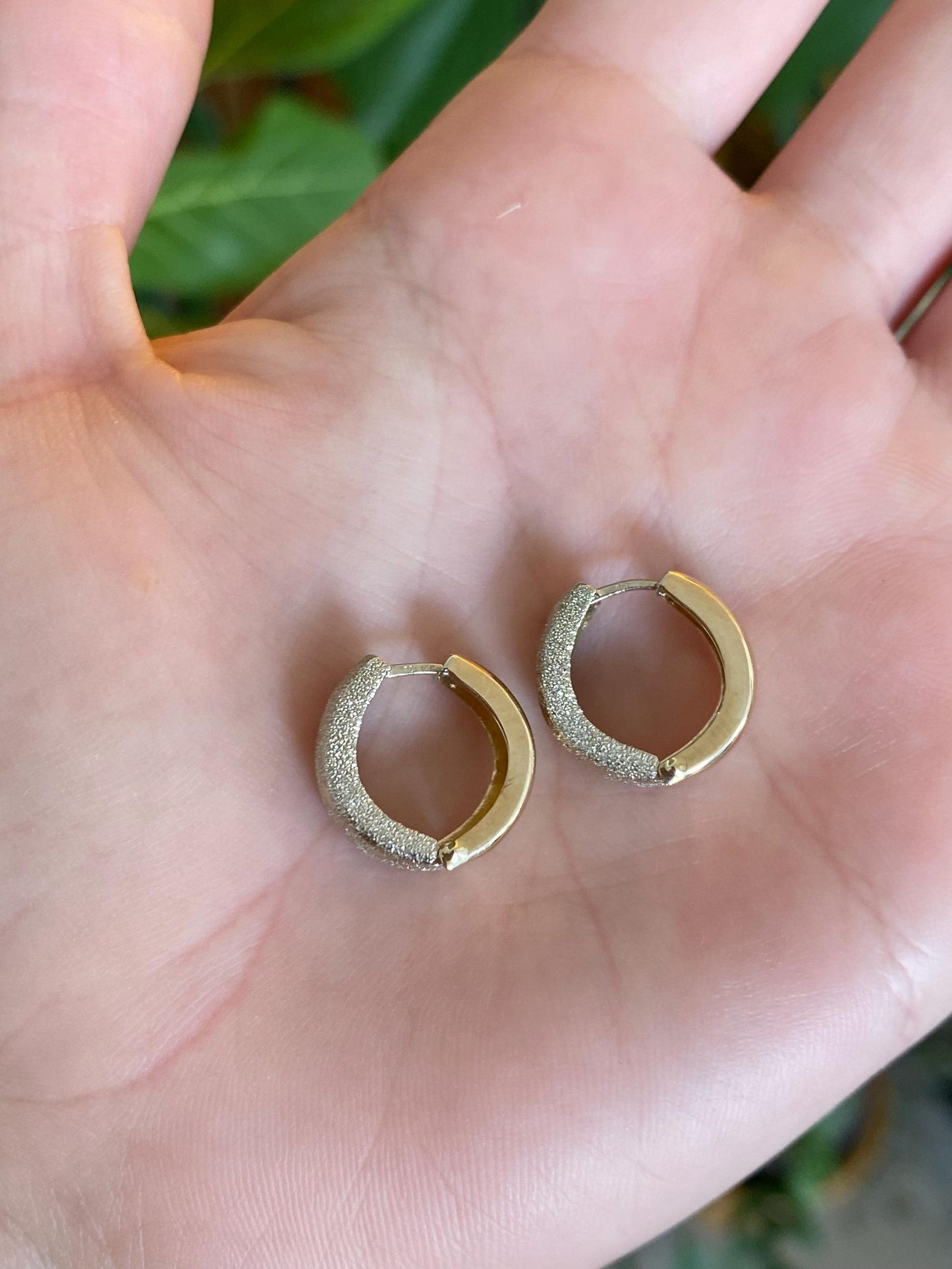 Vintage Solid 14k White & Yellow Gold Diamond Cut Sparkle Hoop Earrings
