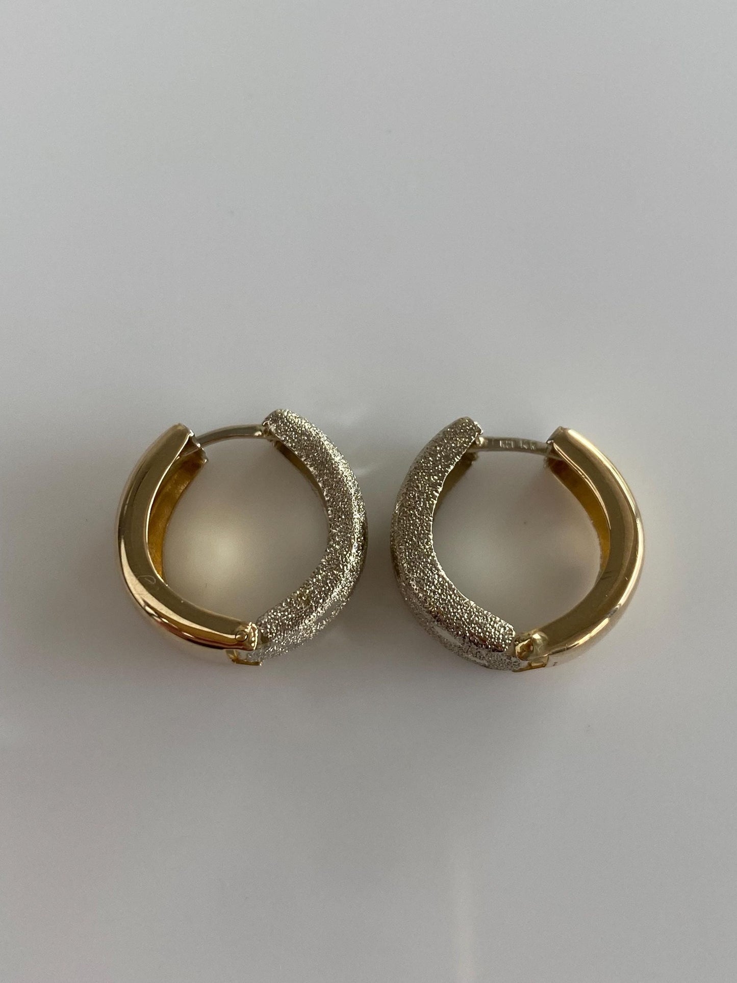 Vintage Solid 14k White & Yellow Gold Diamond Cut Sparkle Hoop Earrings
