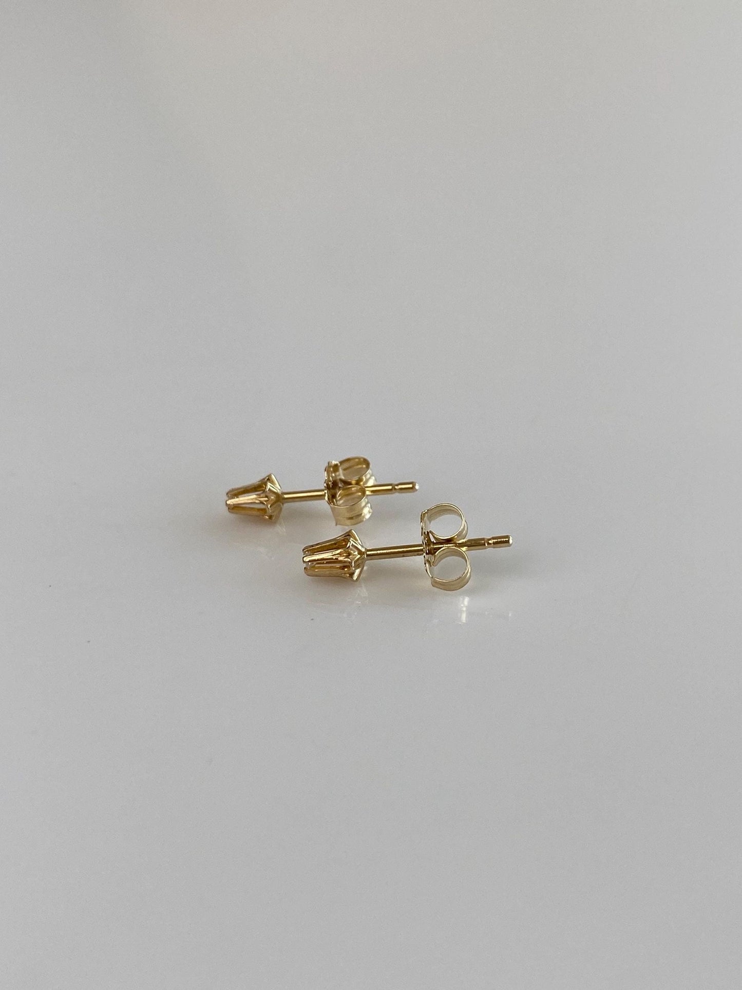 Vintage Solid 14k Yellow Gold Diamond Dainty Stud Earrings