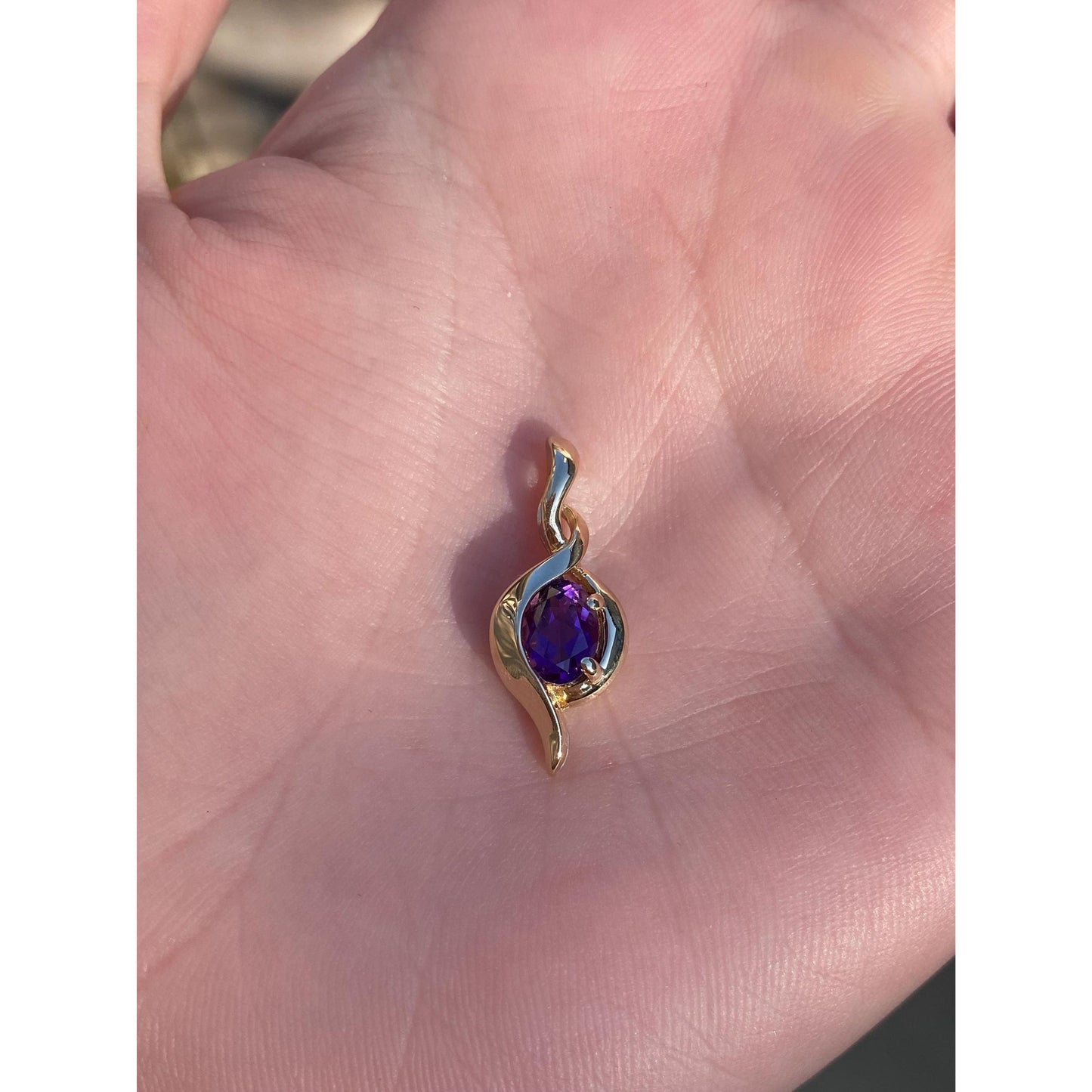 Vintage Solid 14k Yellow Gold Amethyst Charm