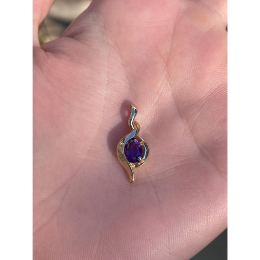 Vintage Solid 14k Yellow Gold Amethyst Charm