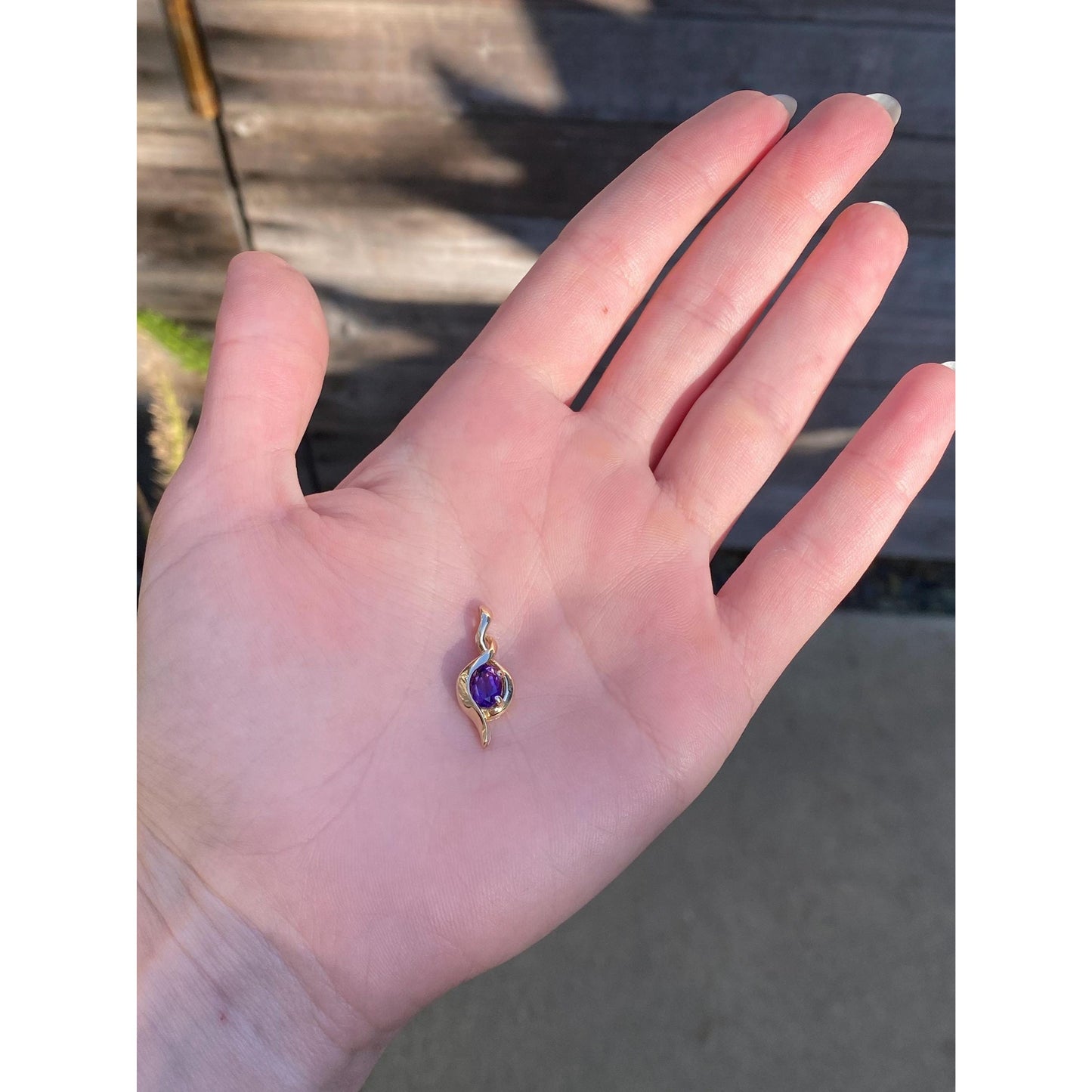 Vintage Solid 14k Yellow Gold Amethyst Charm