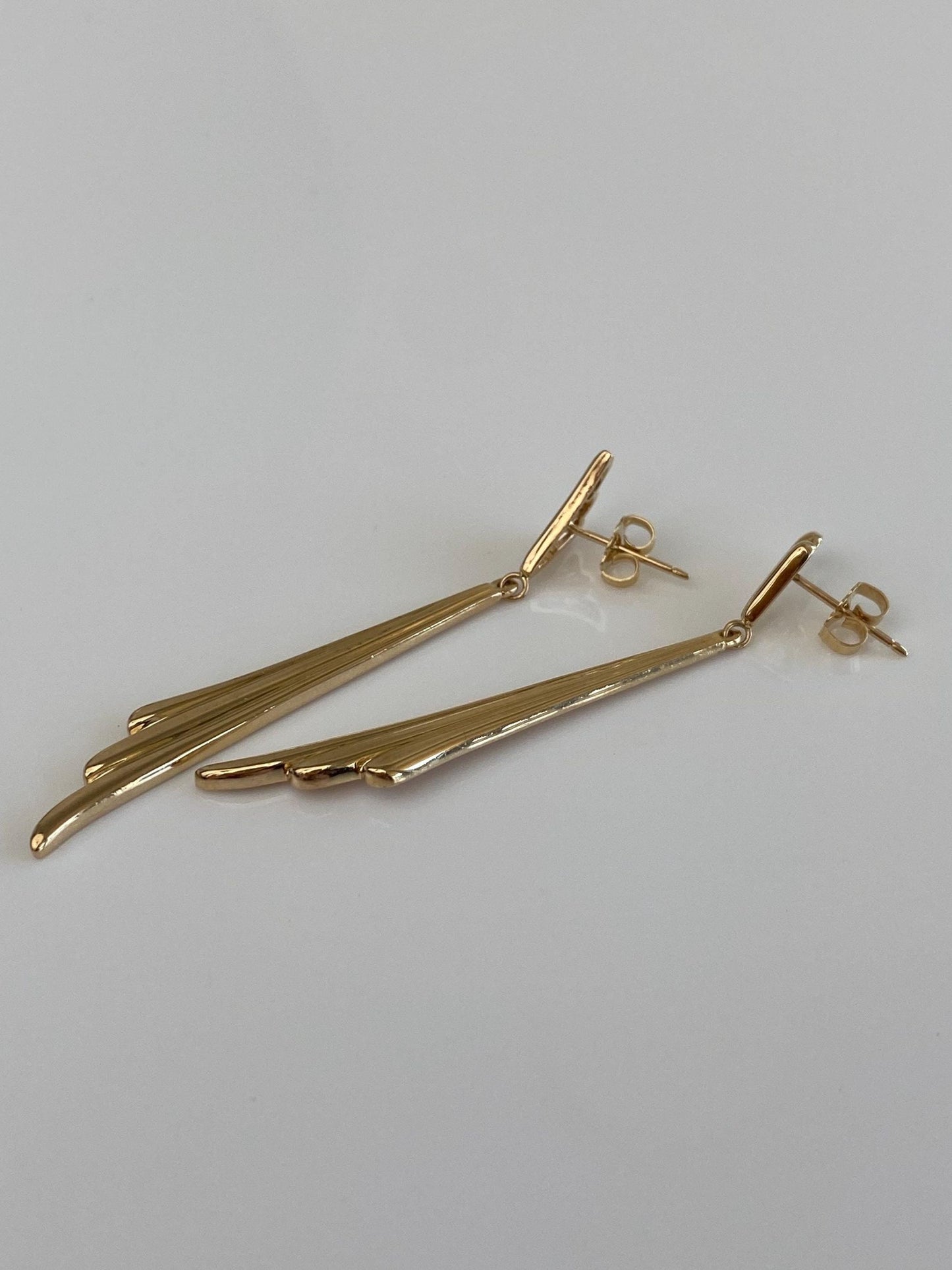 Vintage Solid 14k Yellow Gold Fluted Dangle Stud Earrings