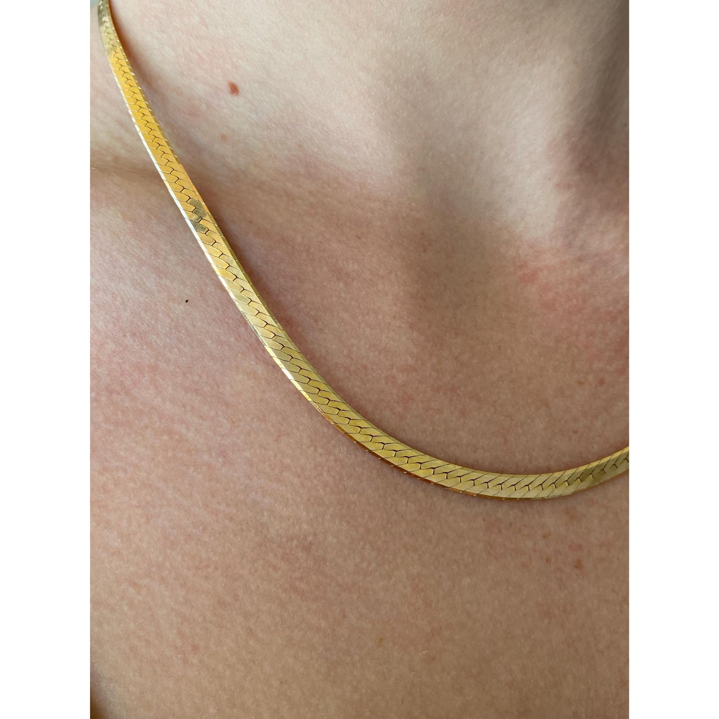 Vintage Solid 14k Yellow Gold Herringbone Chain Necklace - 18.25 inches