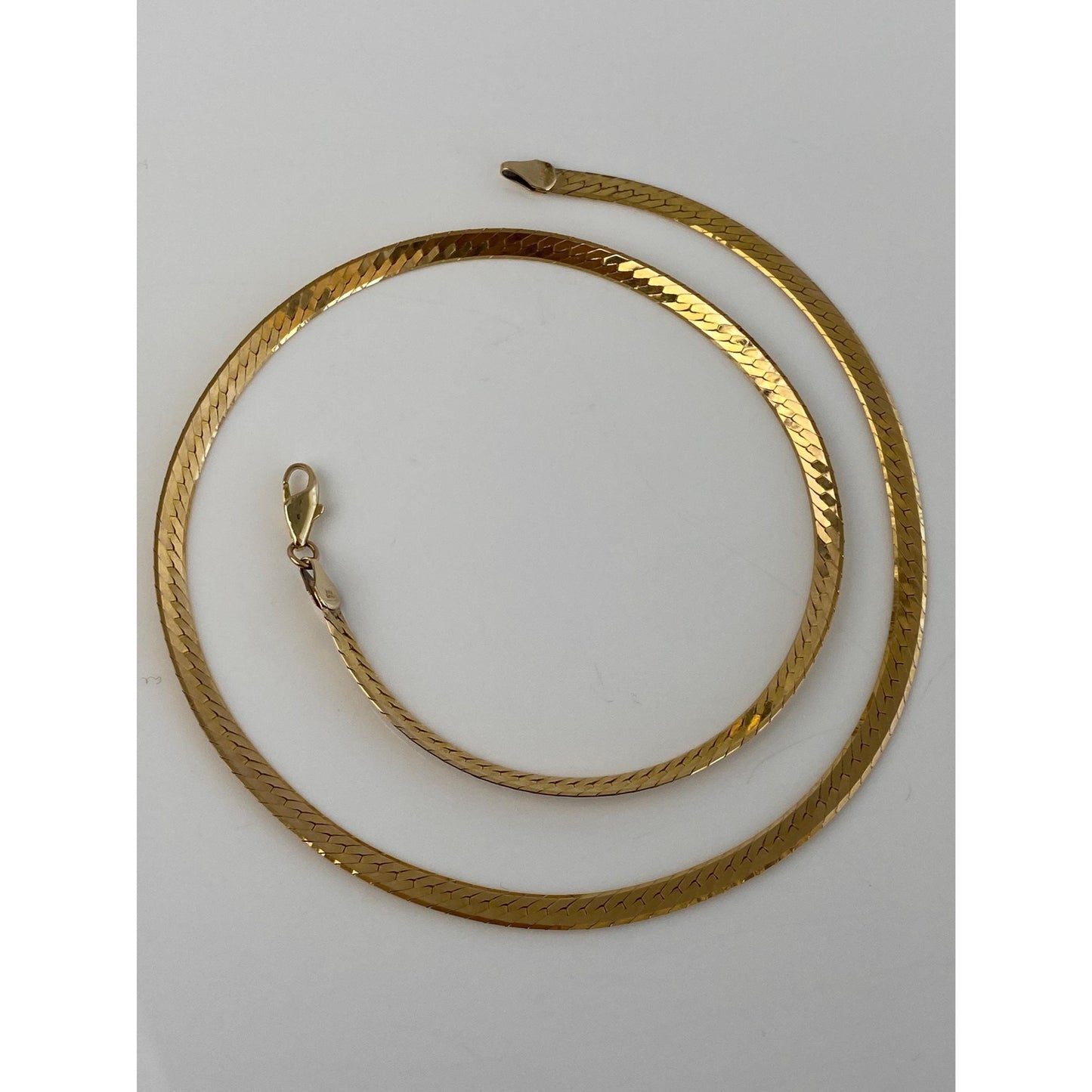 Vintage Solid 14k Yellow Gold Herringbone Chain Necklace - 18.25 inches