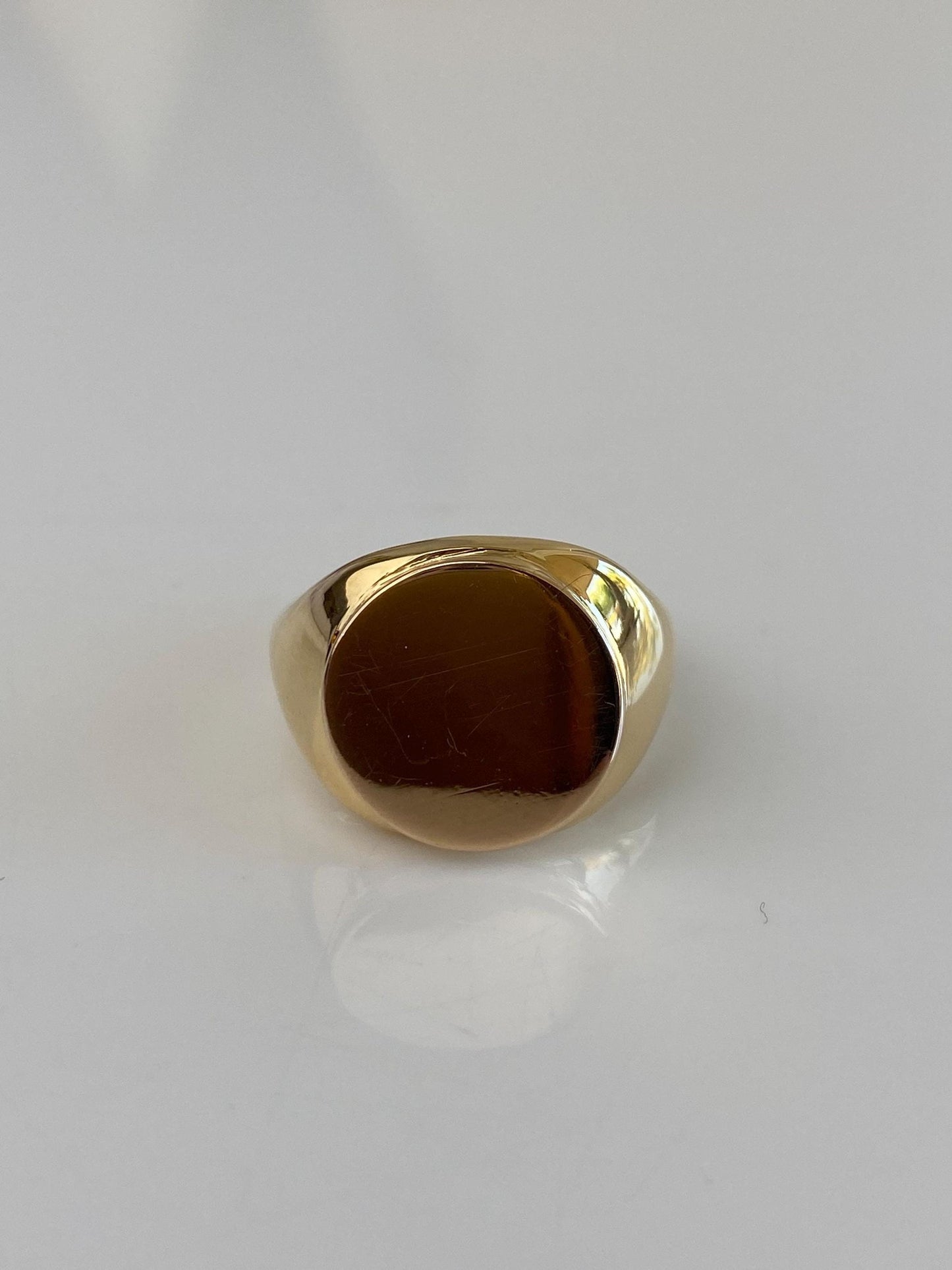 Vintage Solid 18k Yellow Gold Chunky Signet Ring - Size 7