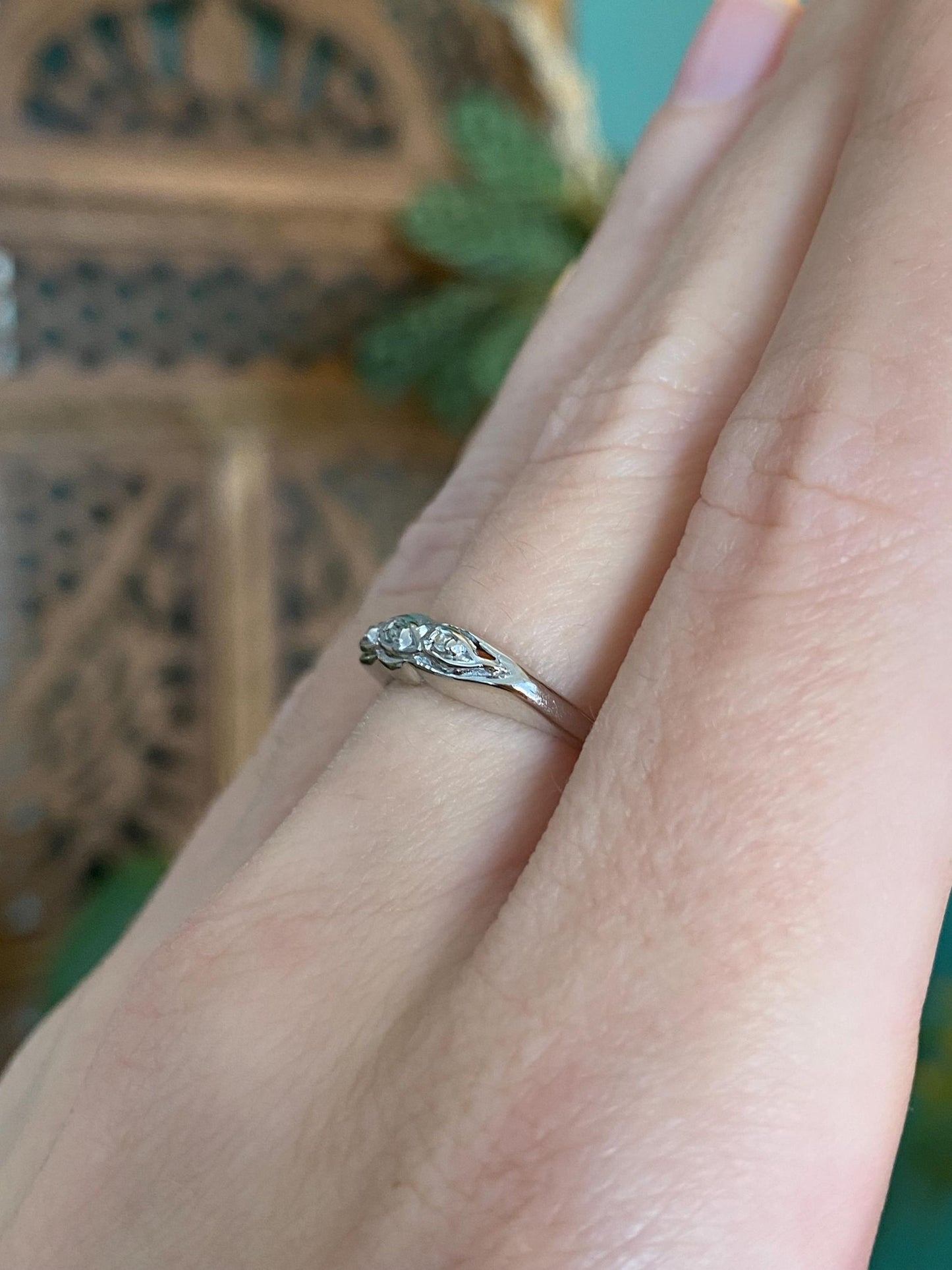 Vintage Solid 14k White Gold Diamond Ring Band - Size 6.5