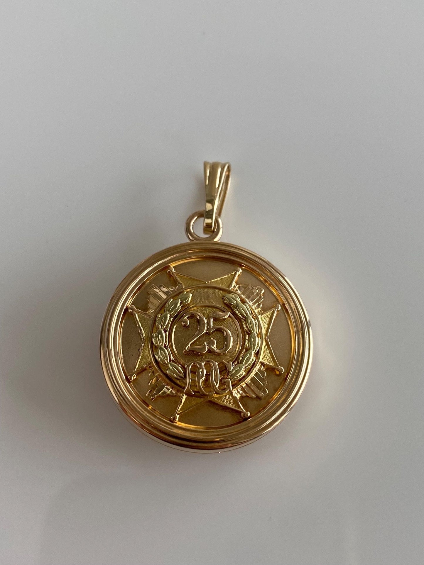 Vintage Solid 14k Yellow Gold Diamond Pink Sapphire Eye Lion Locket Charm