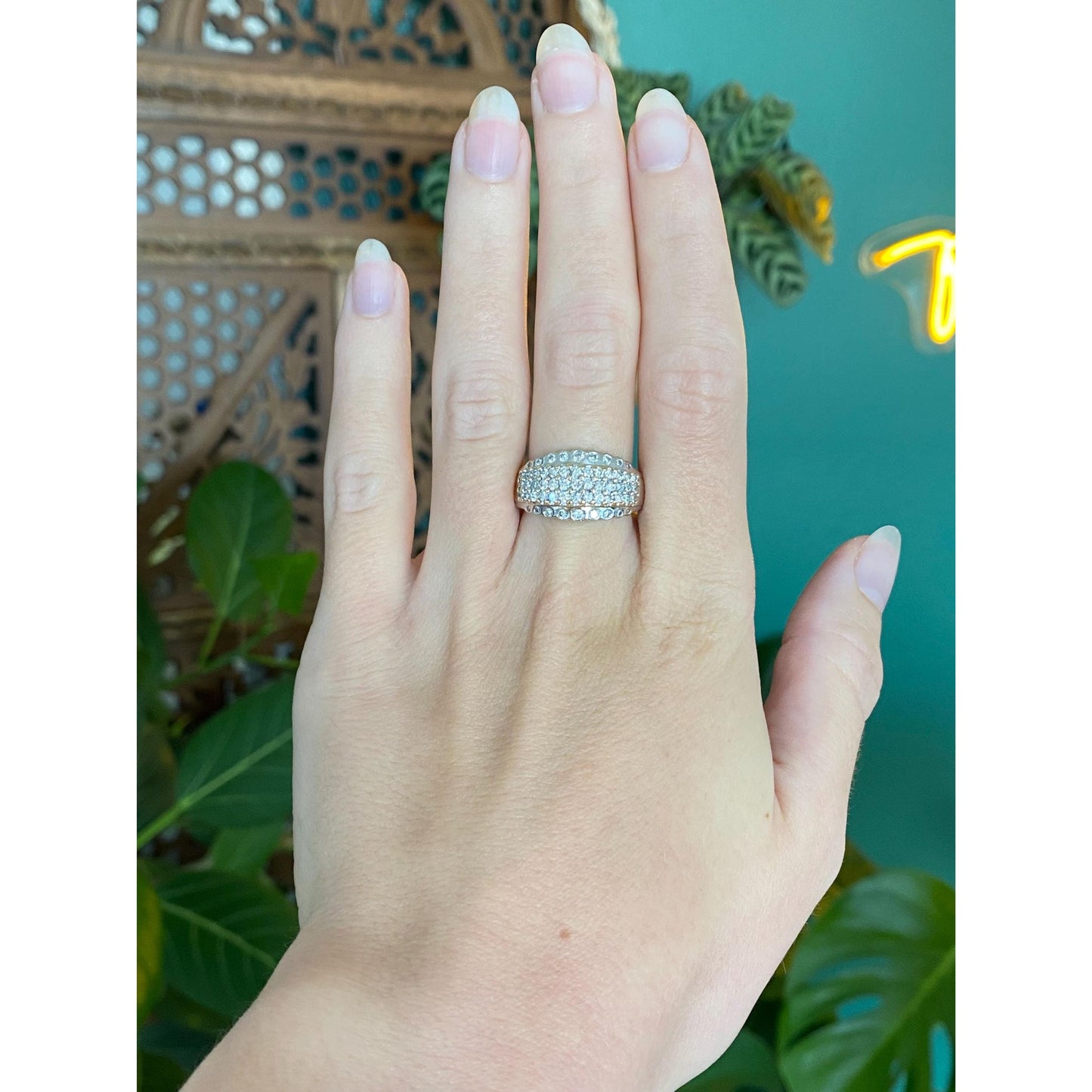 Vintage Solid 14k White & Yellow Gold Diamond Ring Band - Size 6.75