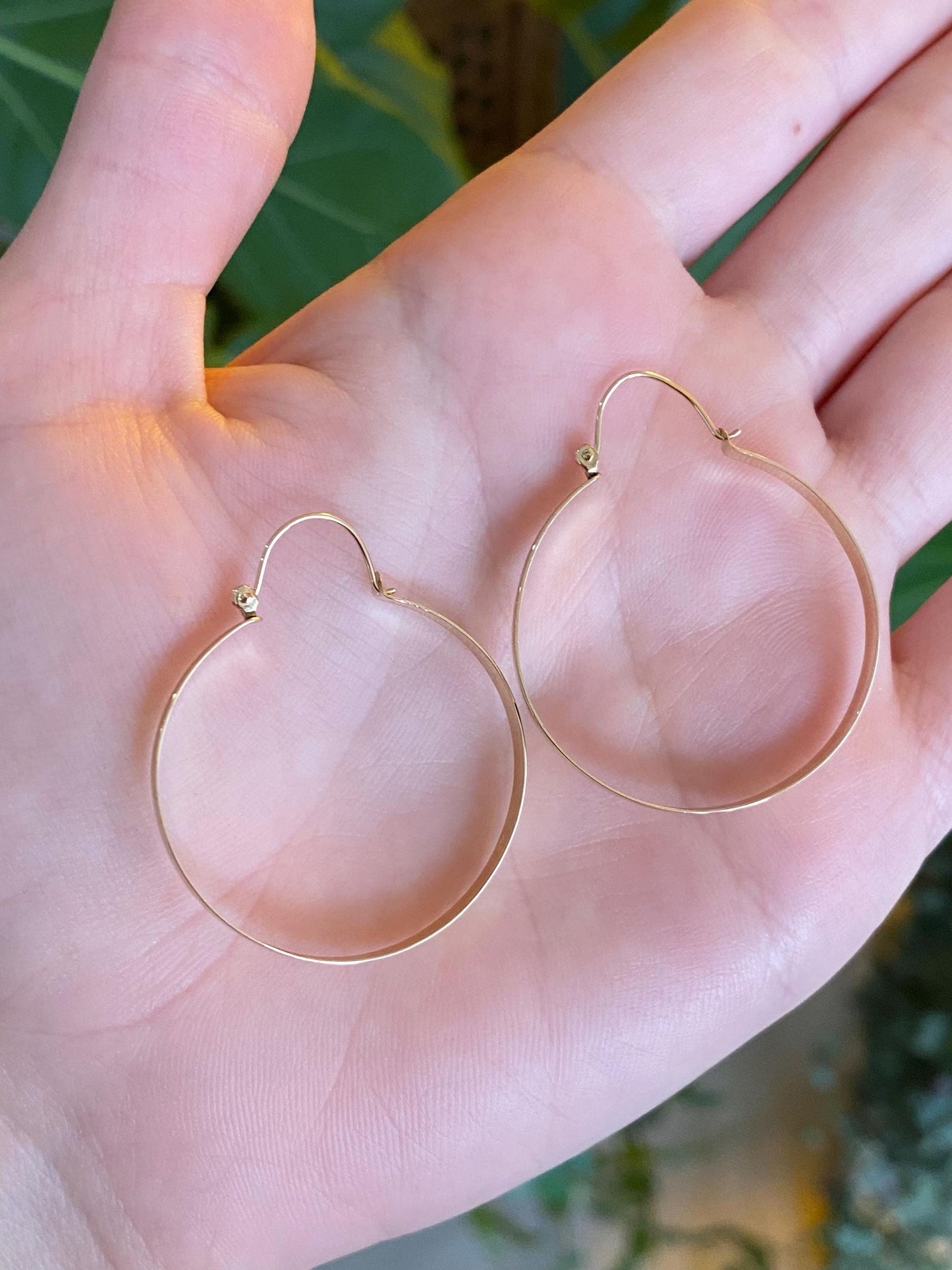 Vintage Solid 14k Yellow Gold Hoop Earrings
