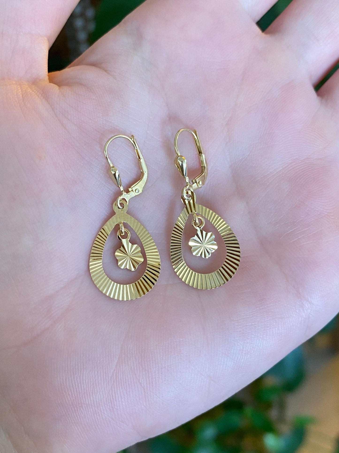 Vintage Solid 14k Yellow Gold Engine Turned Dangle Stud Earrings