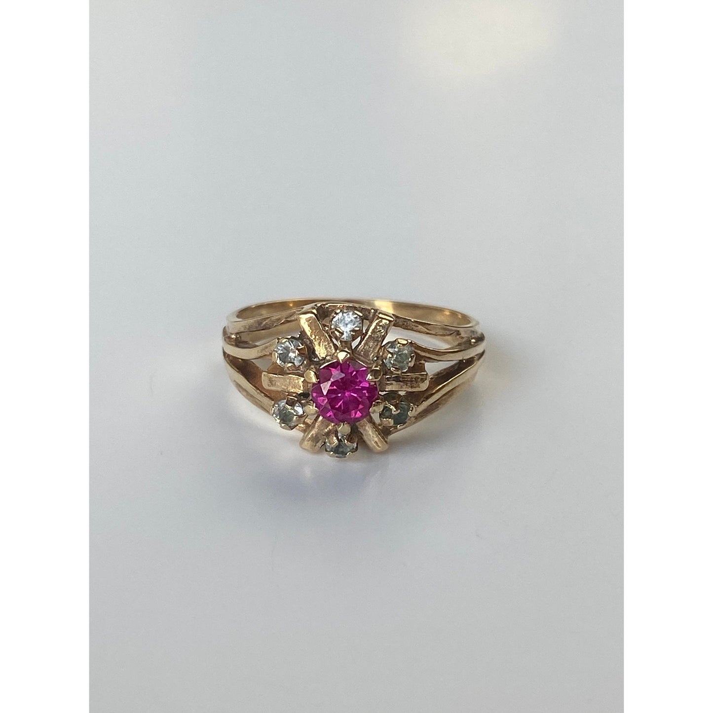 Vintage Solid 10k Yellow Gold Pink Spinel Clear Quartz Halo Ring - Size 5.75