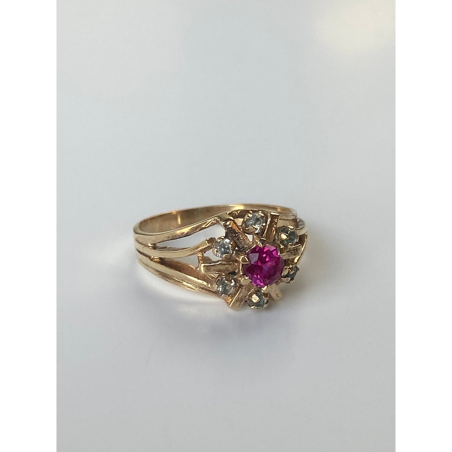 Vintage Solid 10k Yellow Gold Pink Spinel Clear Quartz Halo Ring - Size 5.75