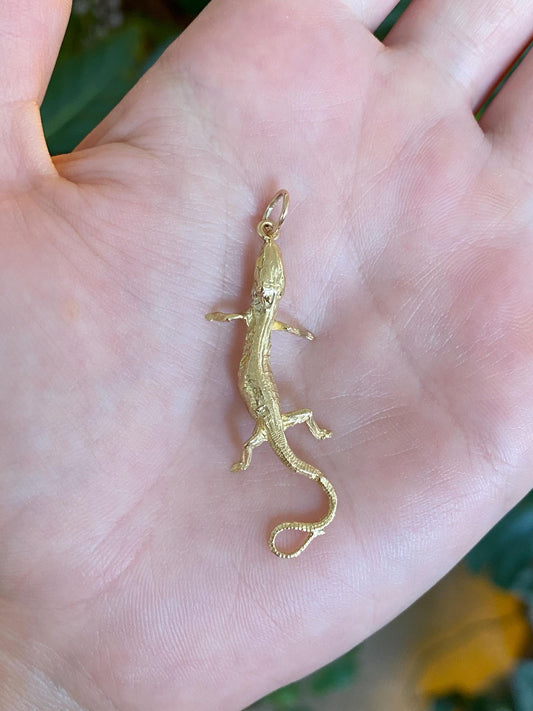 Vintage Solid 14k Yellow Gold Lizard Charm