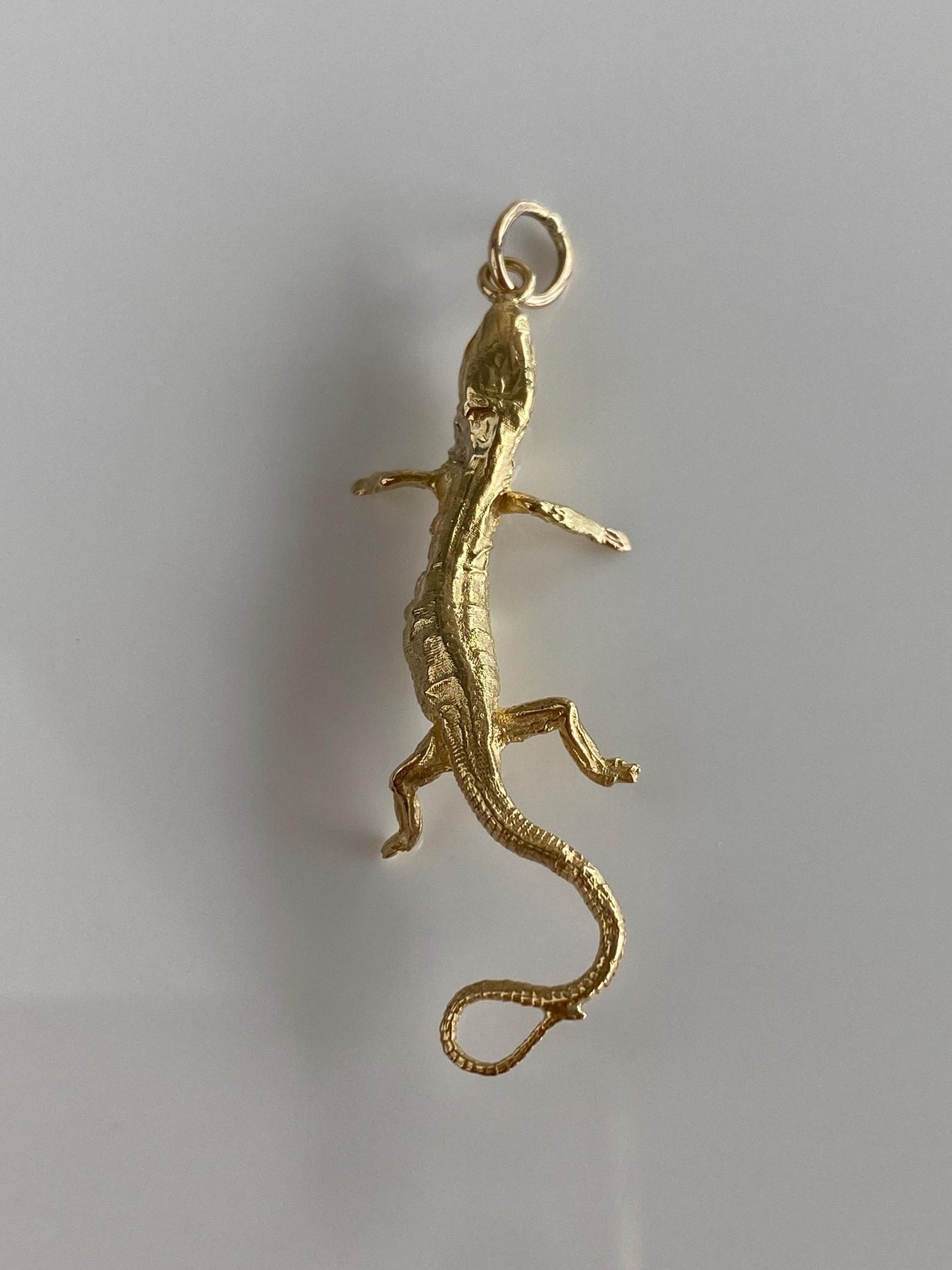 Vintage Solid 14k Yellow Gold Lizard Charm