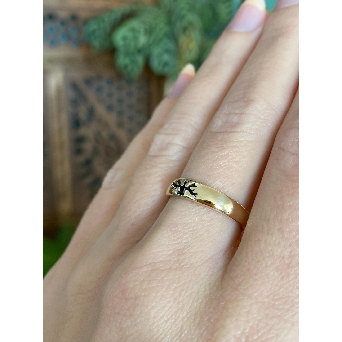 Vintage Solid 14k Yellow Gold Enamel Tree of Life Ring Band - Size 6.75