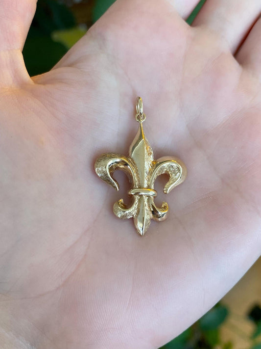 Vintage 14k Yellow Gold Fleur-de-lis Charm