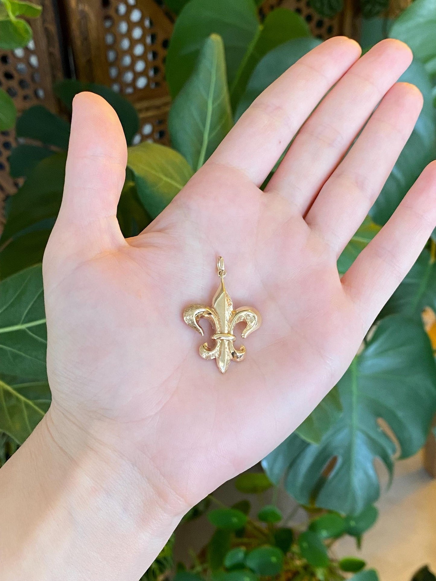 Vintage 14k Yellow Gold Fleur-de-lis Charm