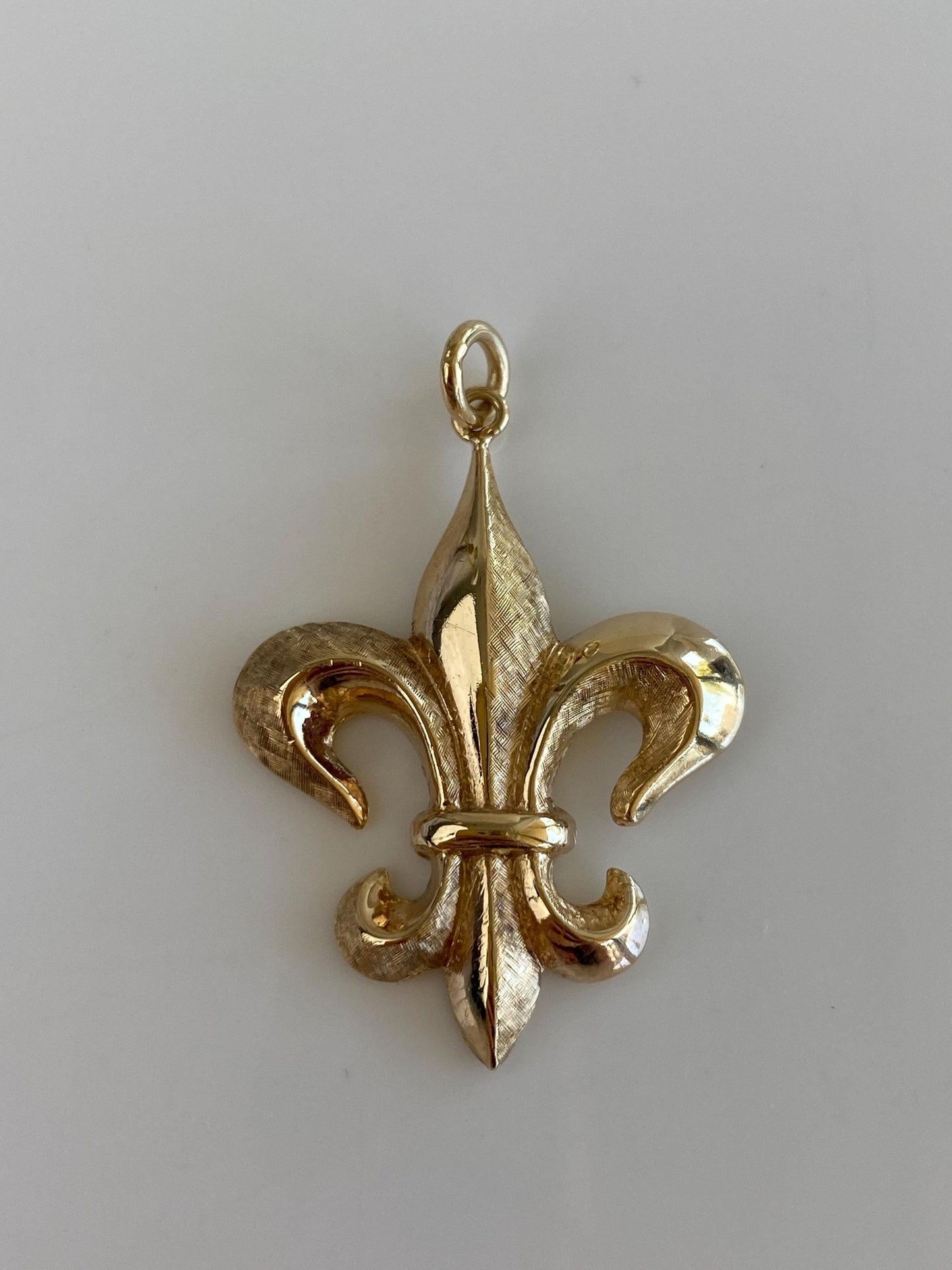 Vintage 14k Yellow Gold Fleur-de-lis Charm