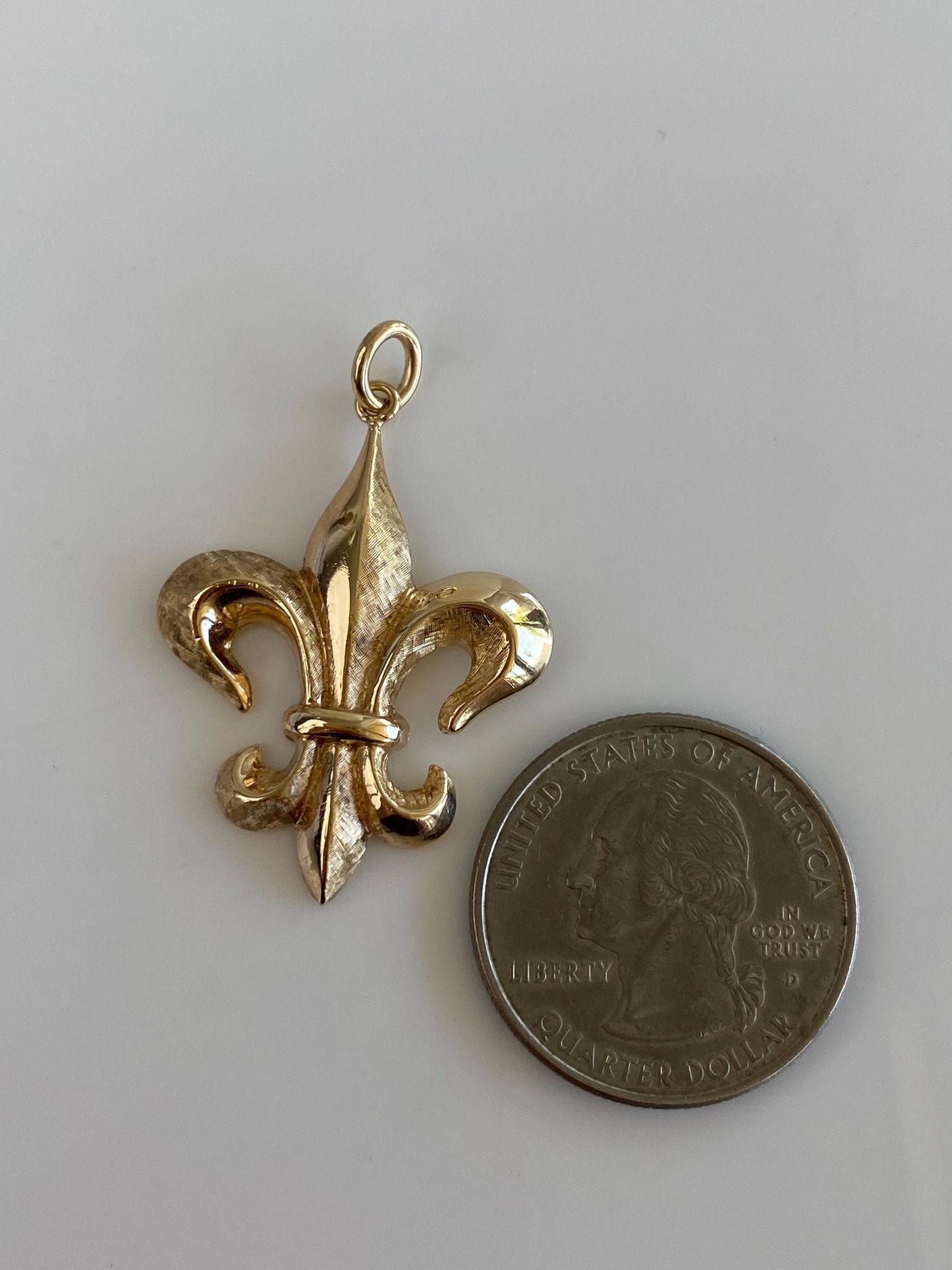 Vintage 14k Yellow Gold Fleur-de-lis Charm