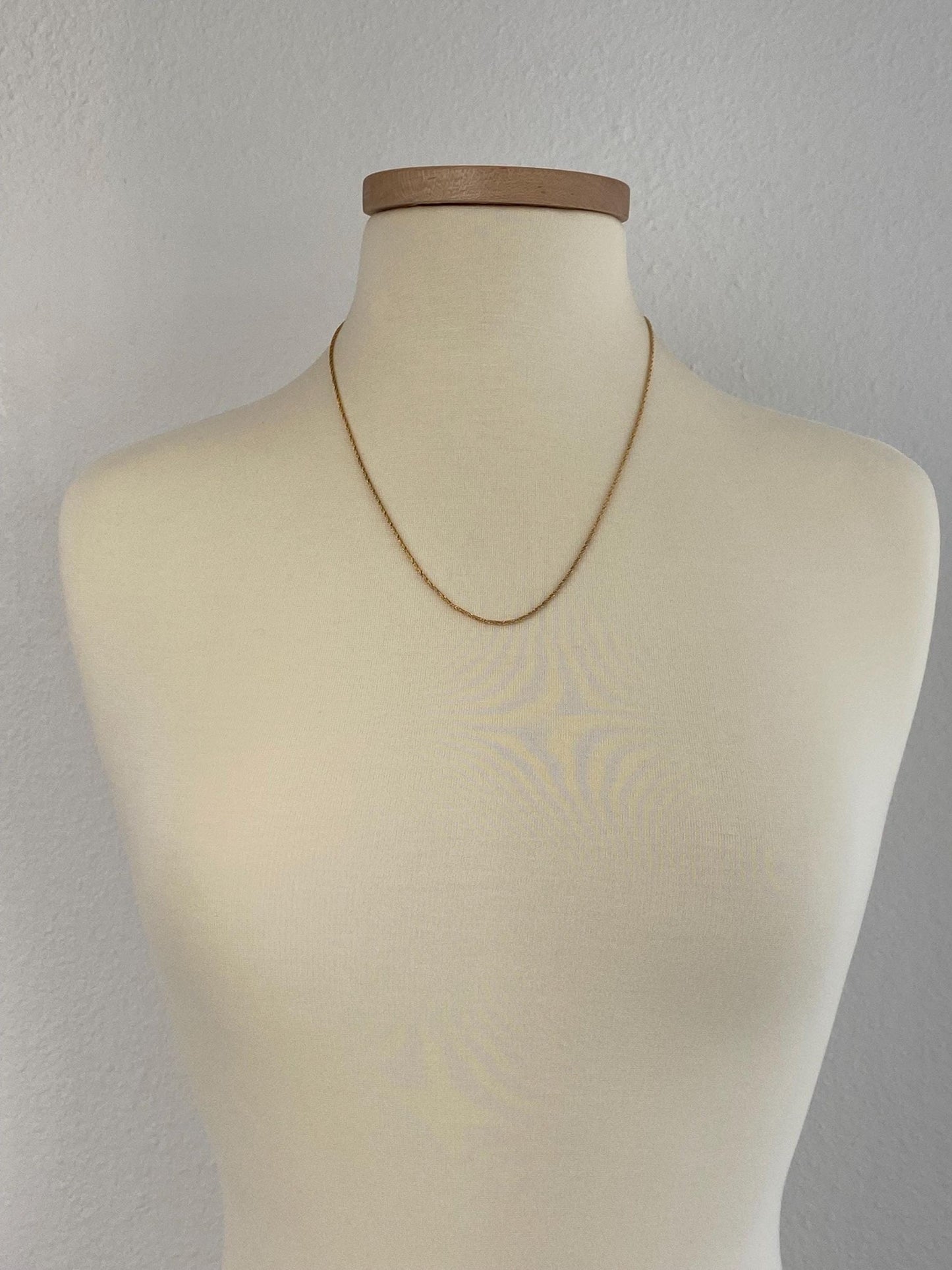 Vintage Solid 14k Yellow Gold Twist Chain Necklace - 22 inches