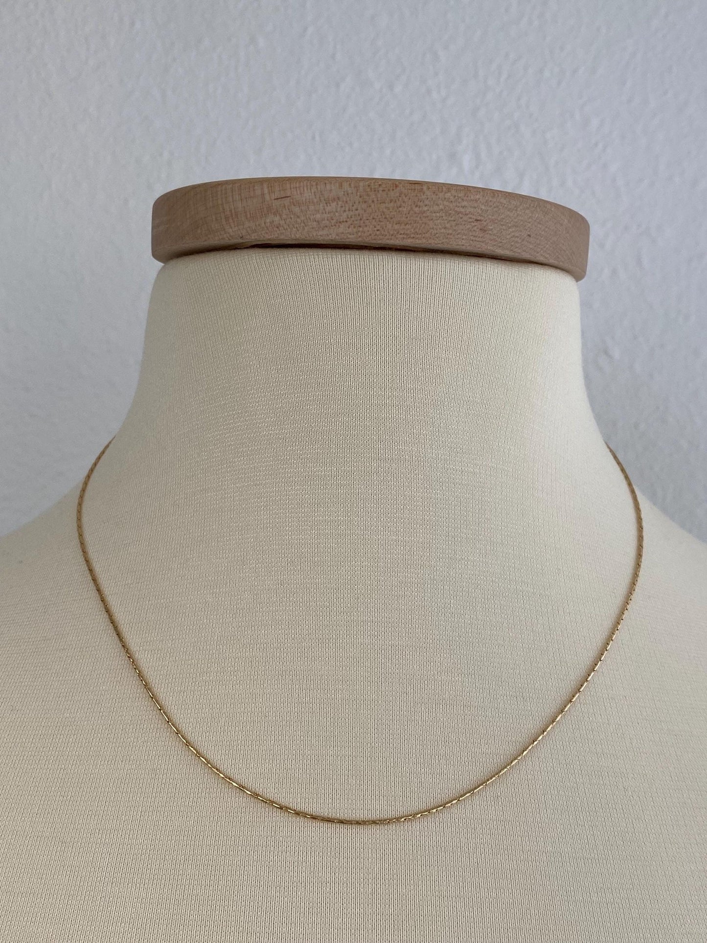 Vintage Solid 14k Yellow Gold Triangle Snake Chain Necklace - 18.5 inches