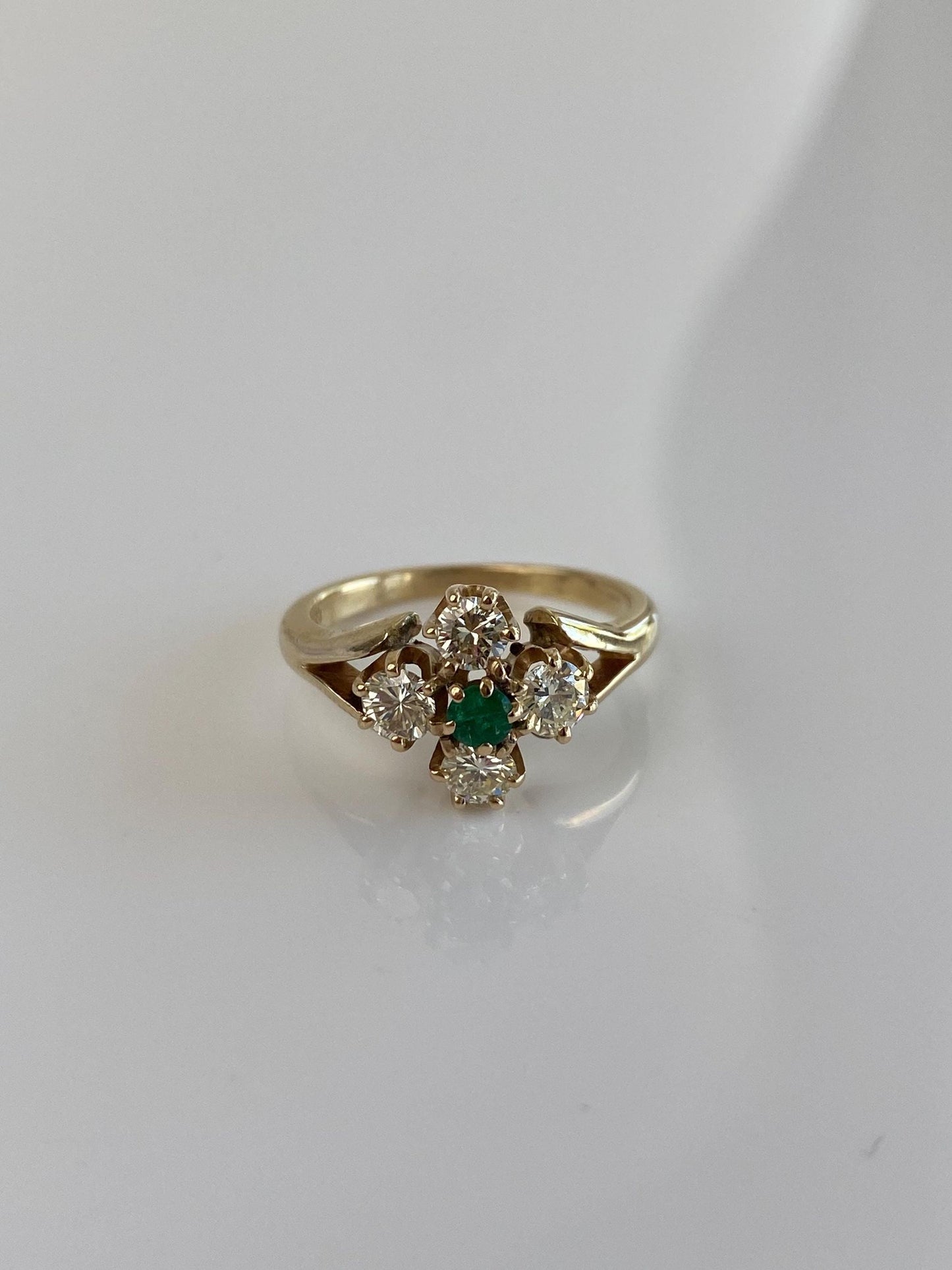 Vintage Solid 14k Yellow Gold Diamond Emerald Ring - Size 5.5