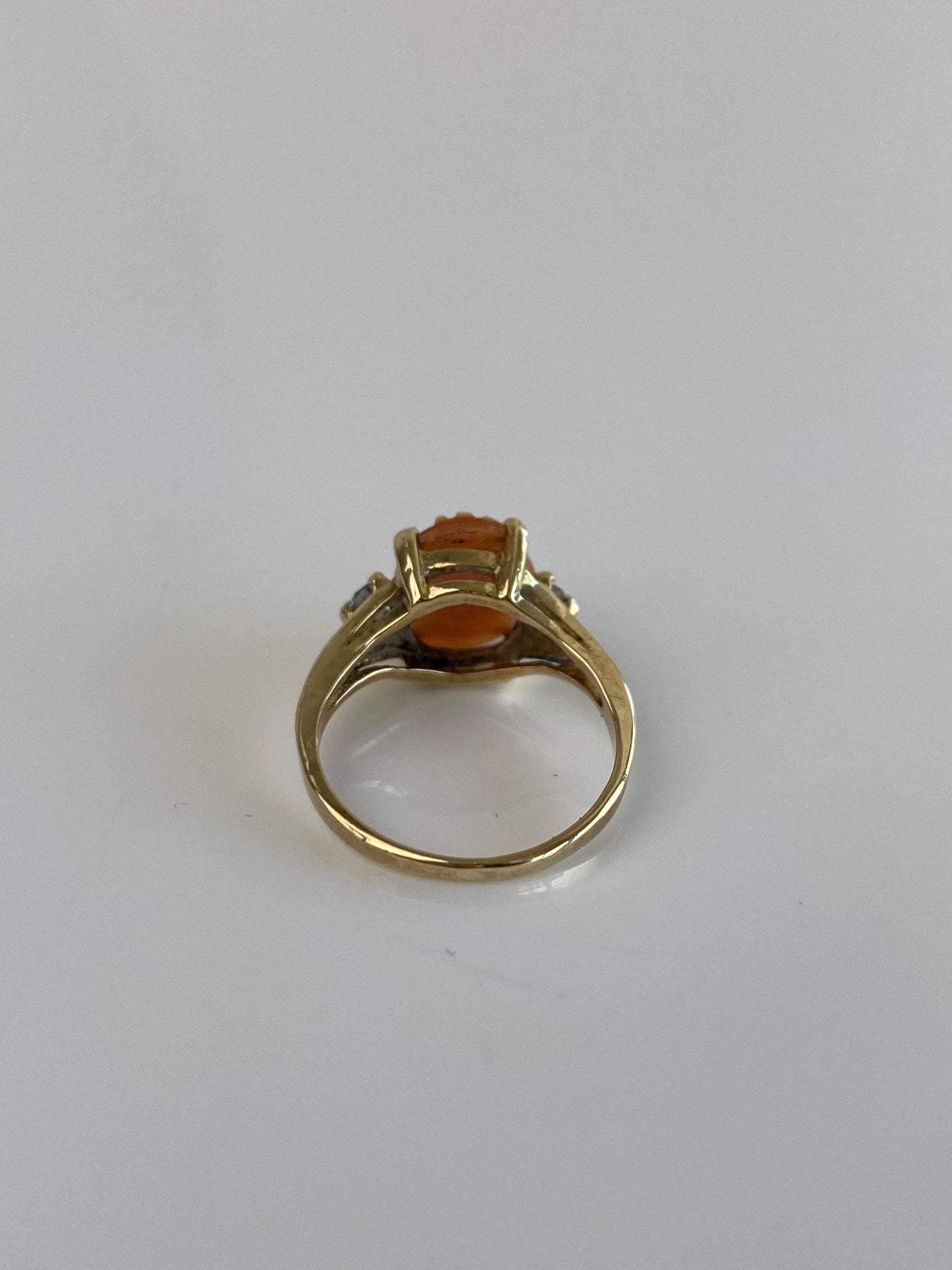 Vintage Solid 10k Yellow Gold Cameo Clear Quartz Ring - Size 2.5