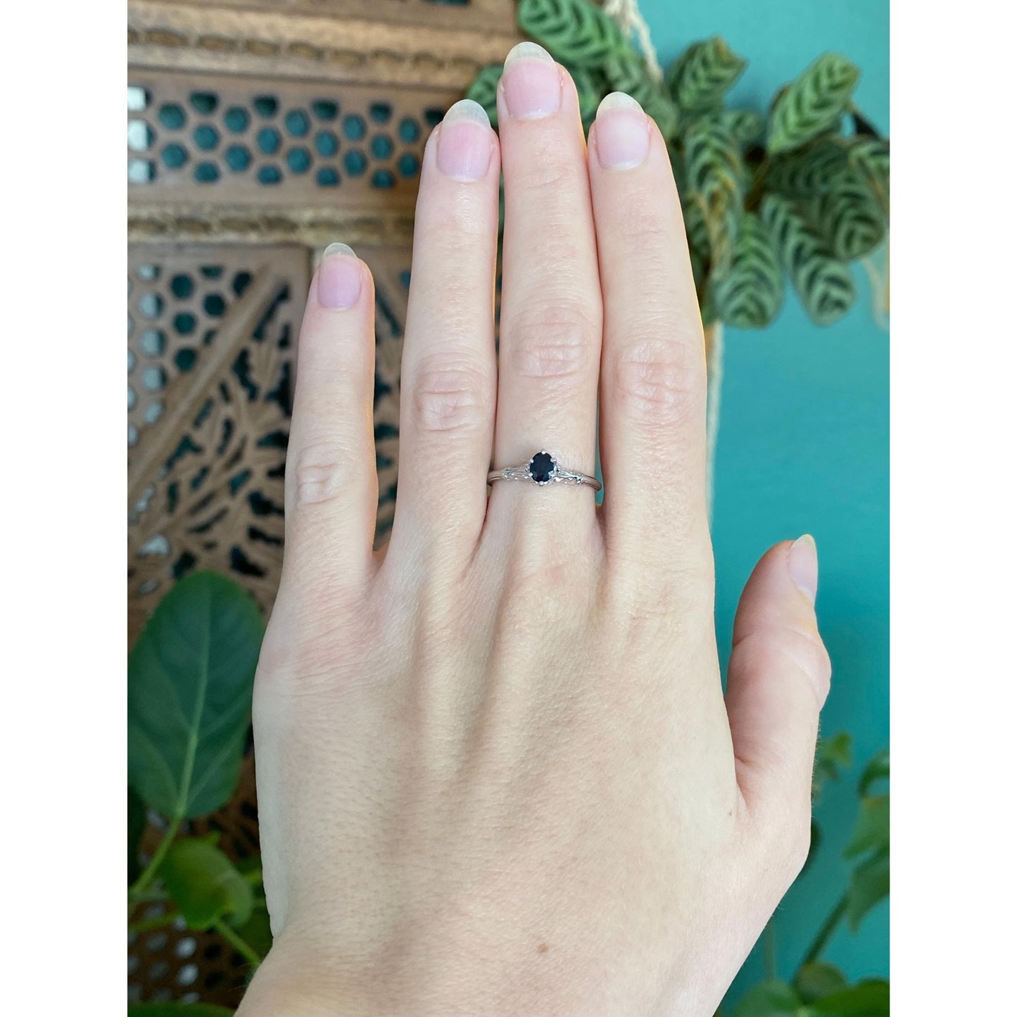 Vintage Solid 18k White Gold Blue Sapphire Art Deco Ring - Size 6.75