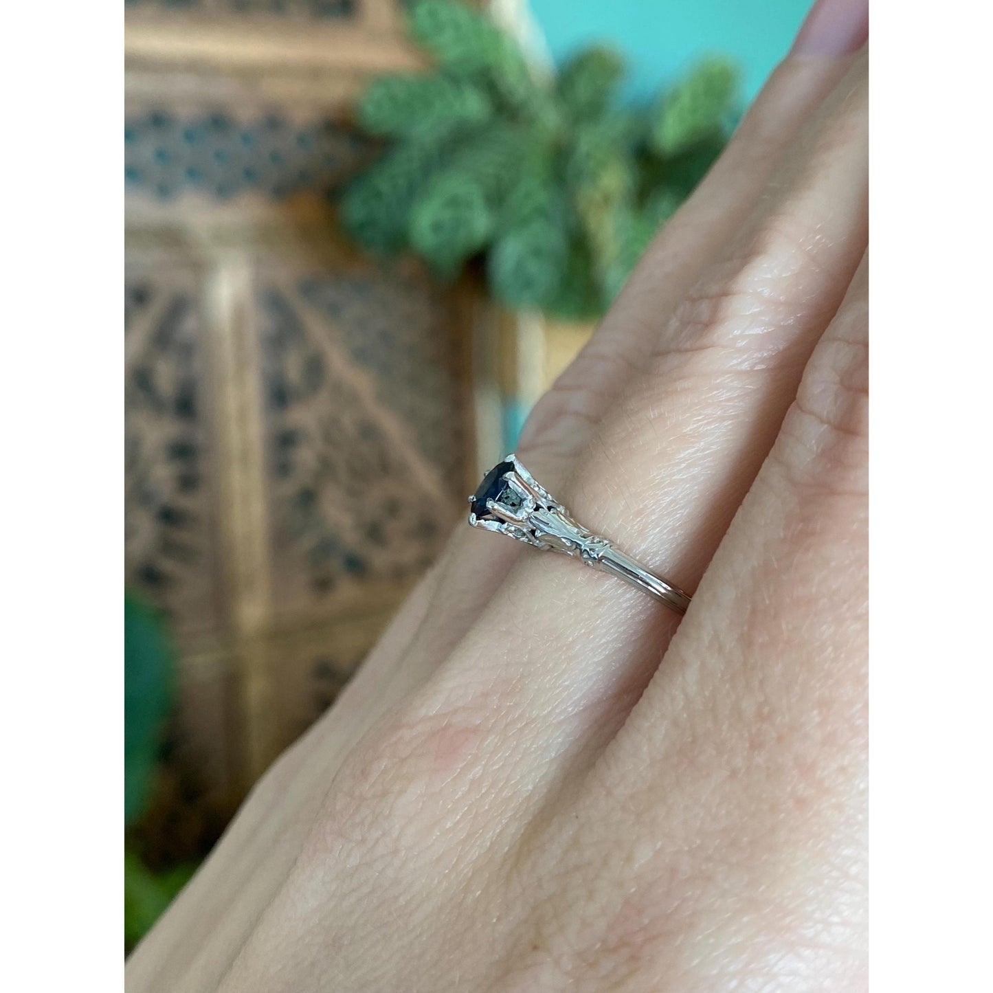 Vintage Solid 18k White Gold Blue Sapphire Art Deco Ring - Size 6.75