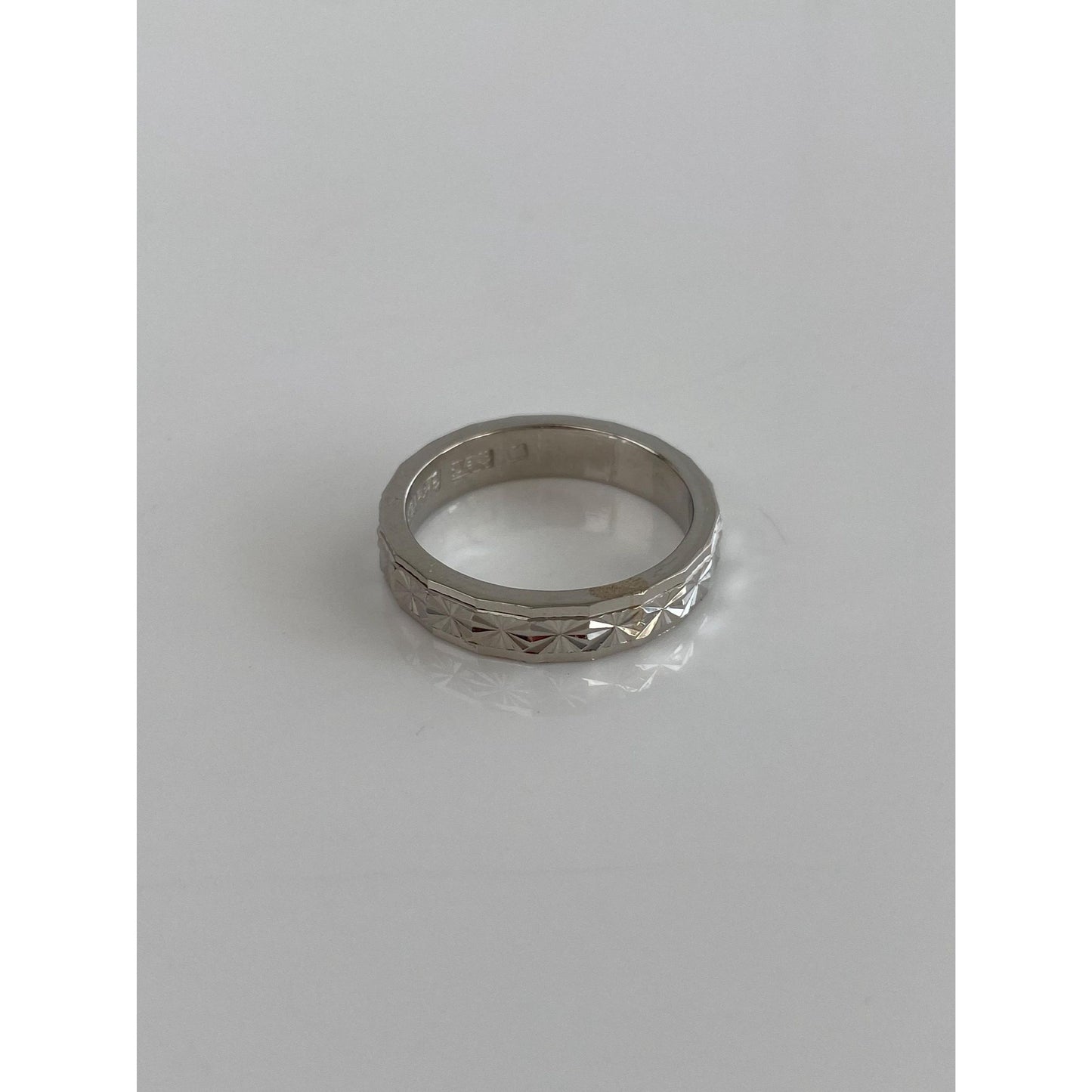 Vintage Solid Platinum Diamond Cut Star Ring Band - Size 7