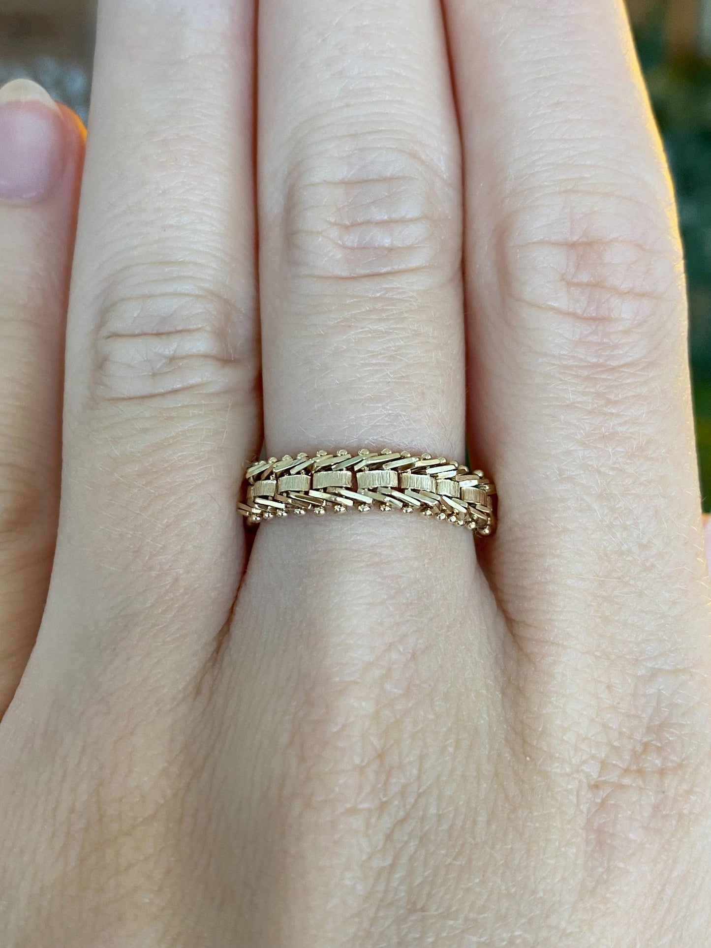 Vintage Solid 14k Yellow Gold Chain Mesh Ring Band - Size 8.75