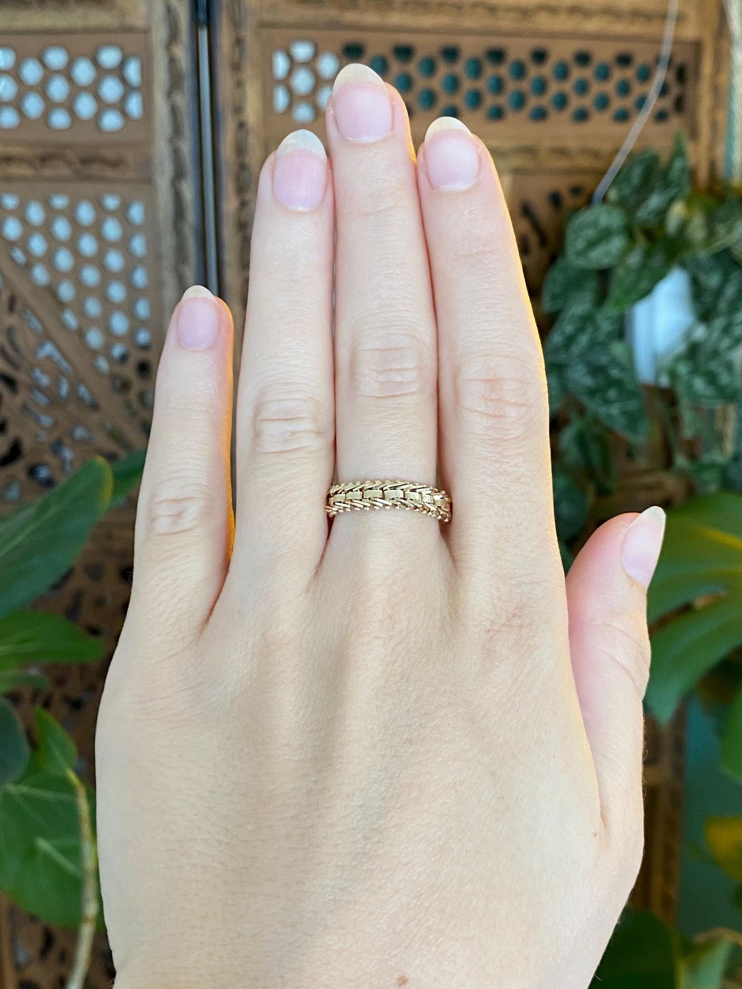 Vintage Solid 14k Yellow Gold Chain Mesh Ring Band - Size 8.75